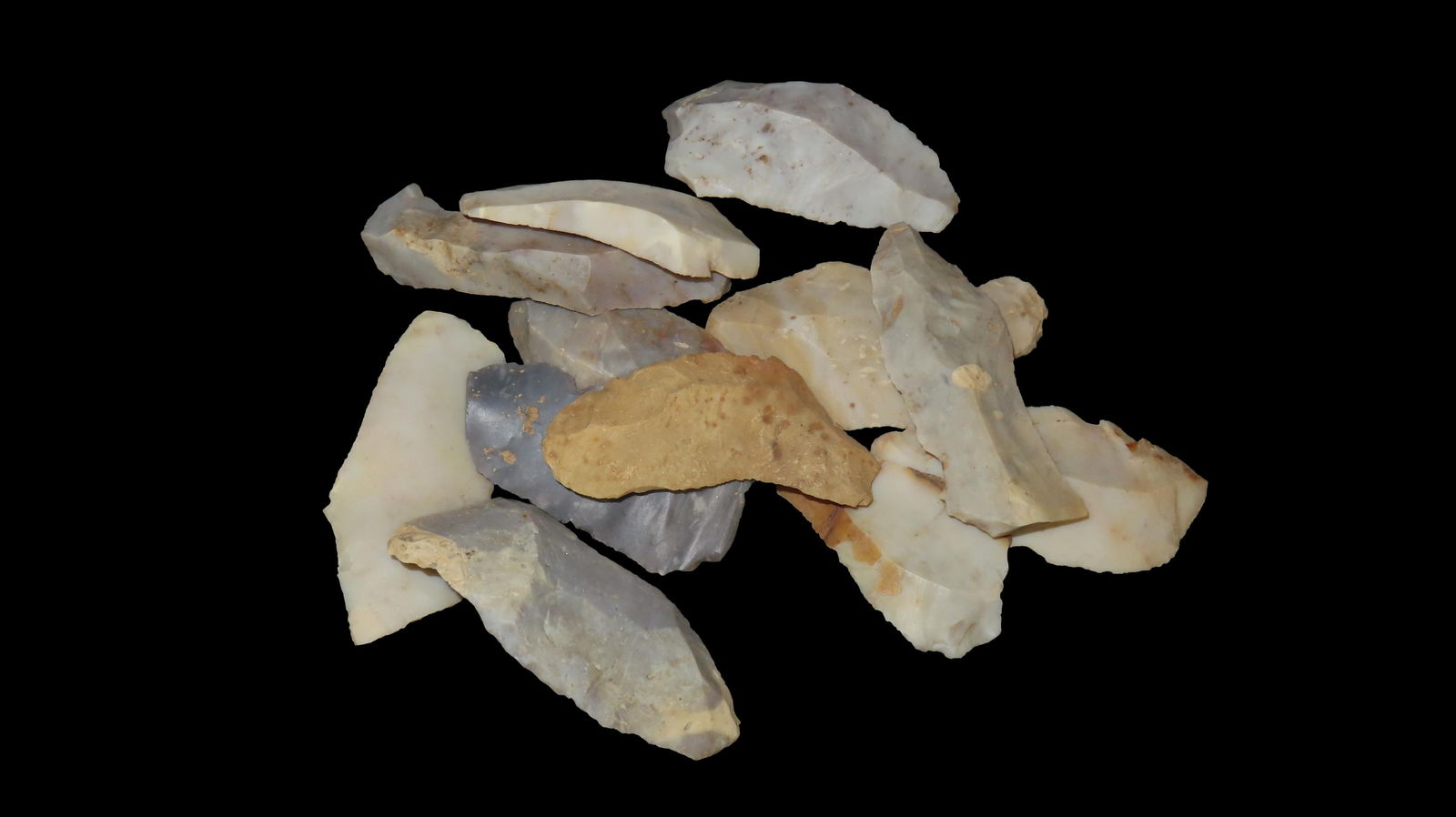 Collection of Flake Knives, Flint Ridge, Ohio, Ex. Emmit Schultz Collection (1 of 4)