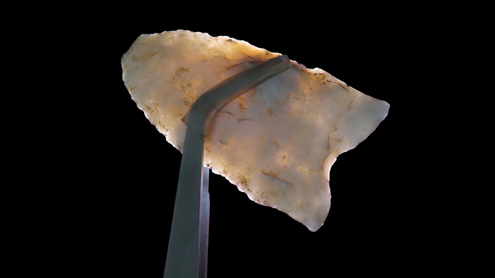 2 3/8" x 1 1/4" Clovis or Dalton, Found in Adams Co. Illinois by G. Maynor, West of Lima IL, Ex. (1 of 8)