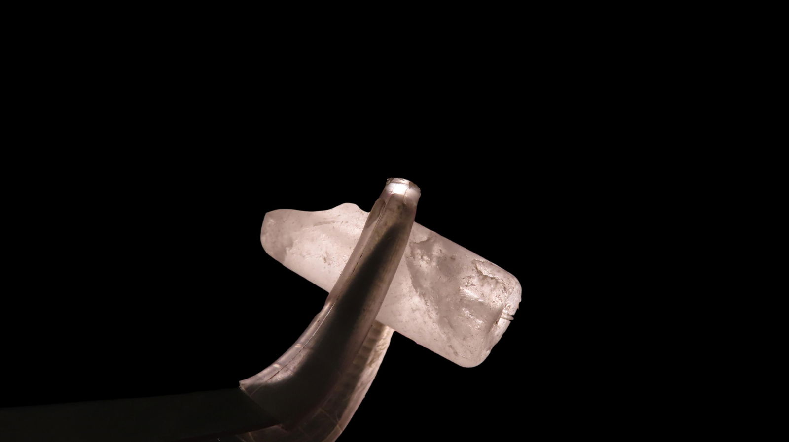 24" long Pre-Columbian Tairona Quartz & Jasper & Stone Bead Necklace. South America.: 24" long Pre-Columbian Tairona Quartz & Jasper & Stone Bead Necklace. South America.