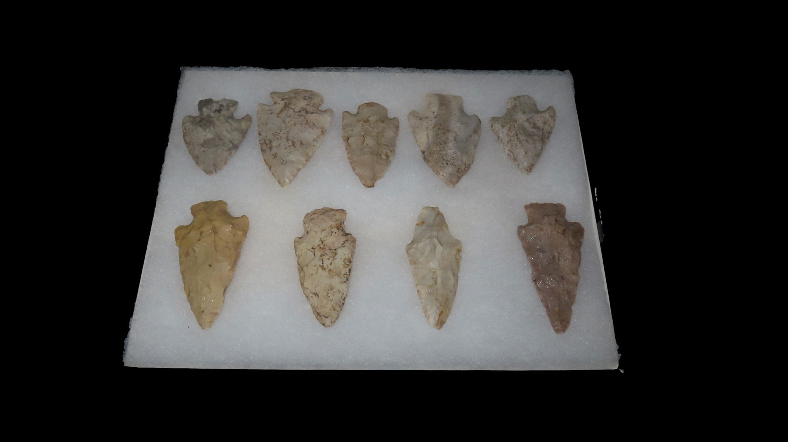 Lot of 9 Woodland Points from the Midwest, Miscellaneous Types (1 of 8)