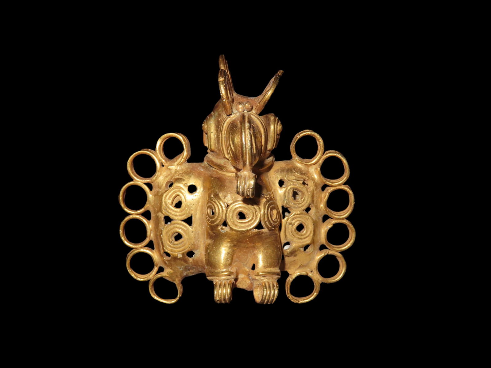 2.3/16" Pre Columbian Gold Tumbage Bird Effigy Pendant Motley COA Central America Gold content: 2.3/16" Pre Columbian Gold Tumbage Bird Effigy Pendant Motley COA Central America Gold content Unkown