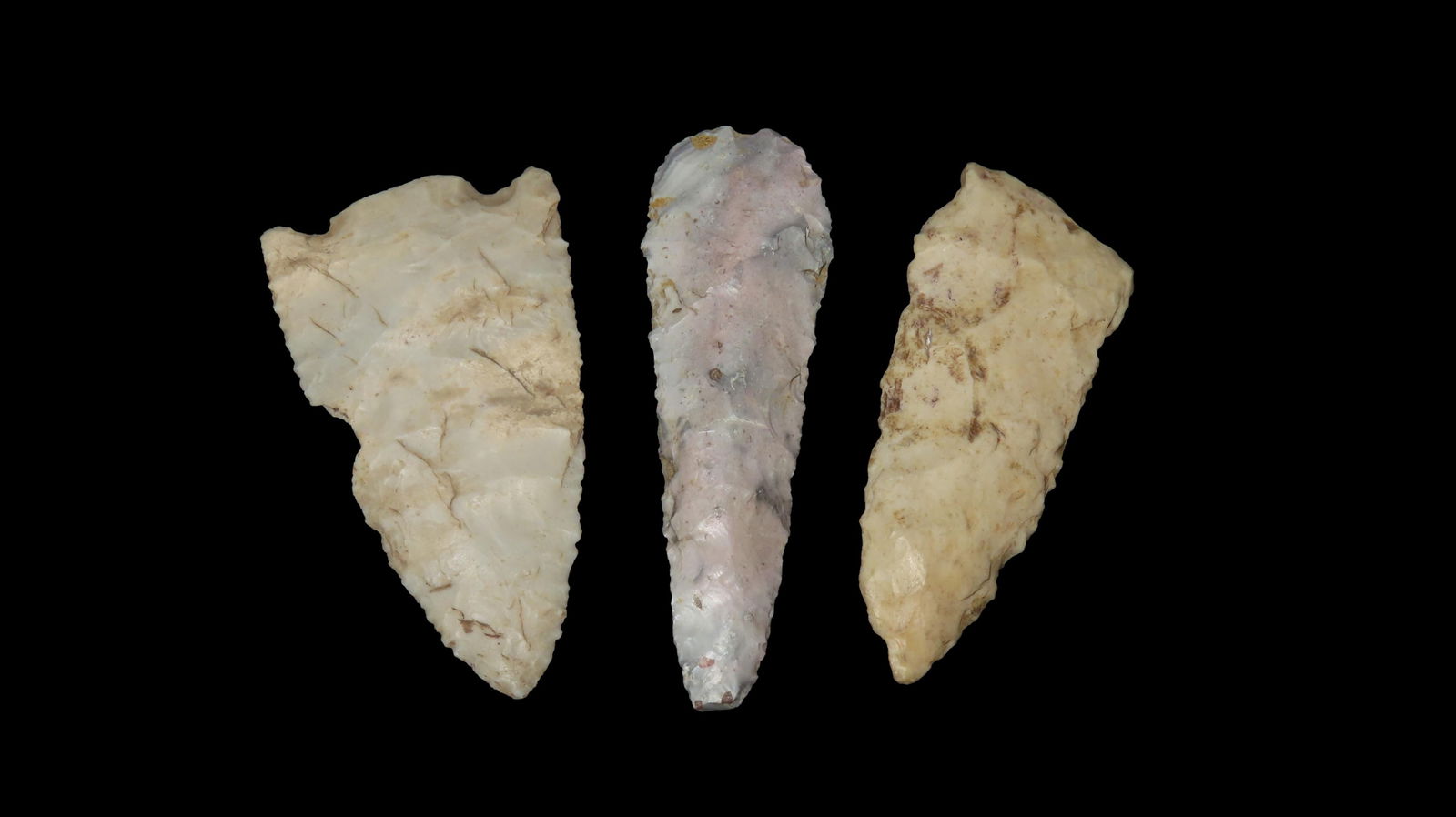 Lot of 3 Arrowheads (1 of 3)