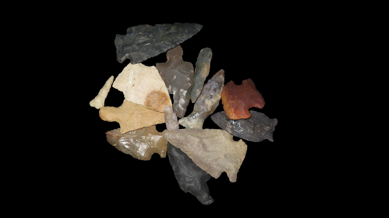 Lot of Various Archaic Woodland Arrowheads, Found in Butler Co. Ohio, Ex Rocky Moore Collection (1 of 4)