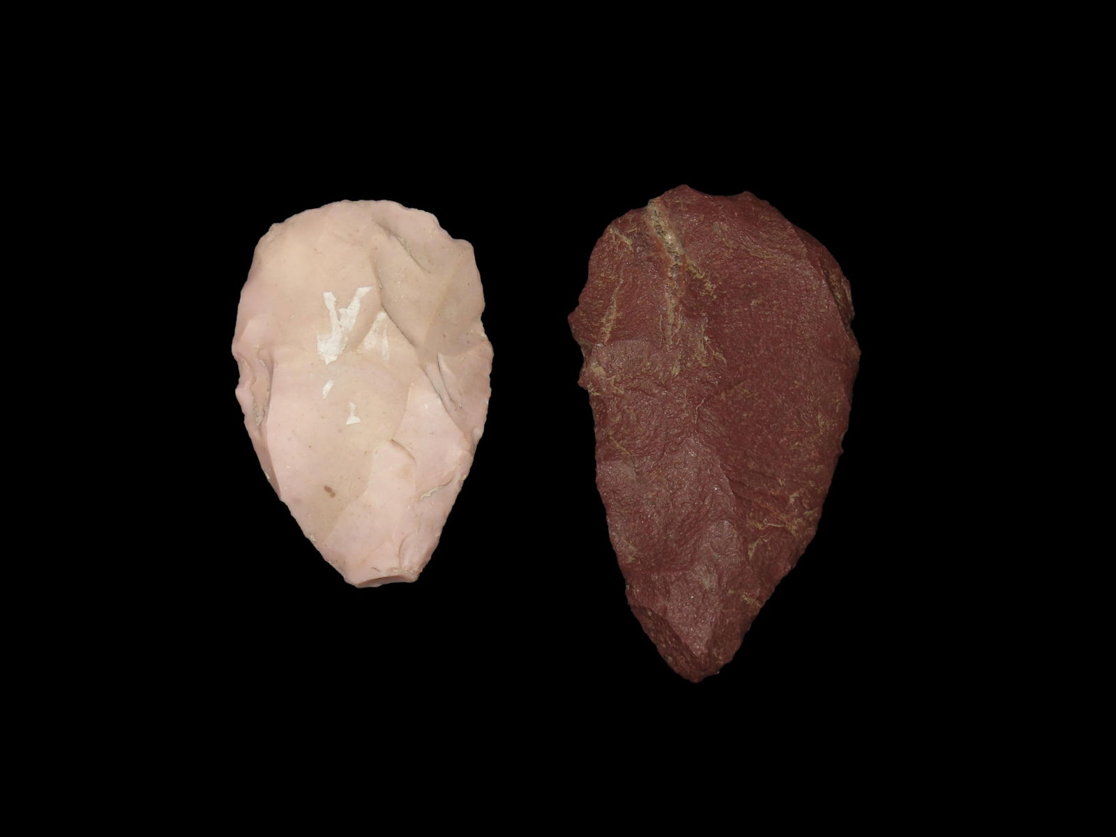 Lot of 2 Woodland Blades, the largest is 3 5/8" (1 of 3)