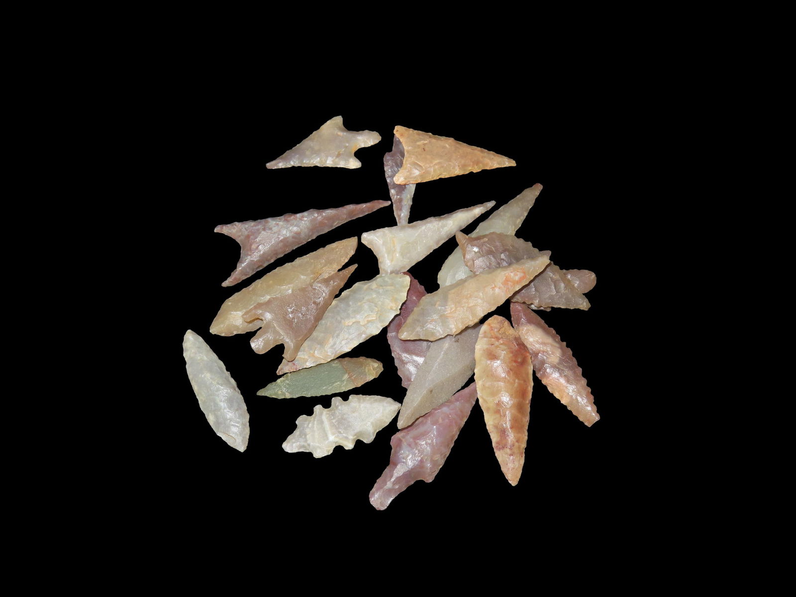 Lot of Well-Made Perfect Neolithic Points, from Sierra Desert, Africa (1 of 4)