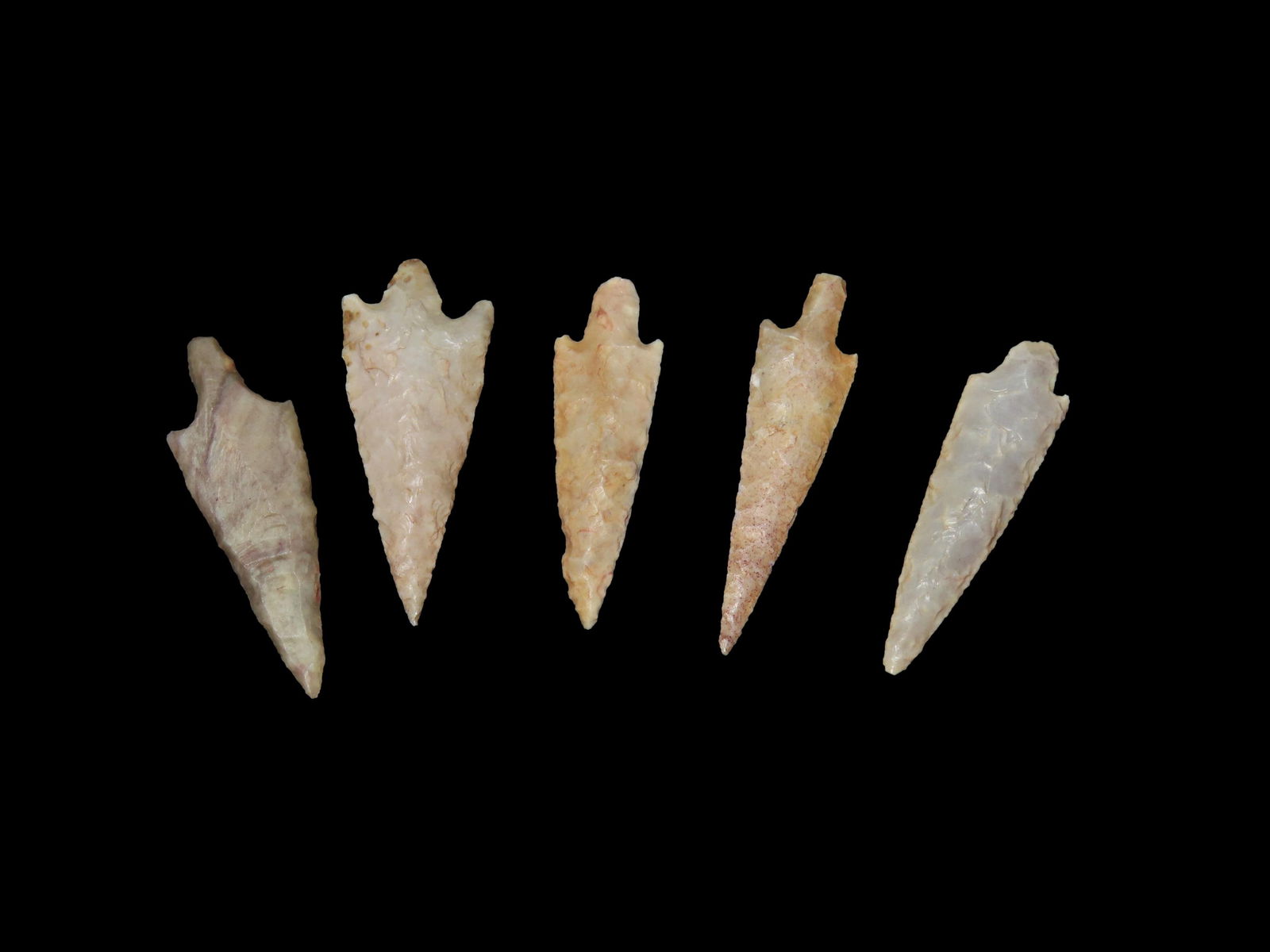 Lot of 5 Stemmed and Eared Neolithic Points, Sierra Desert (1 of 3)