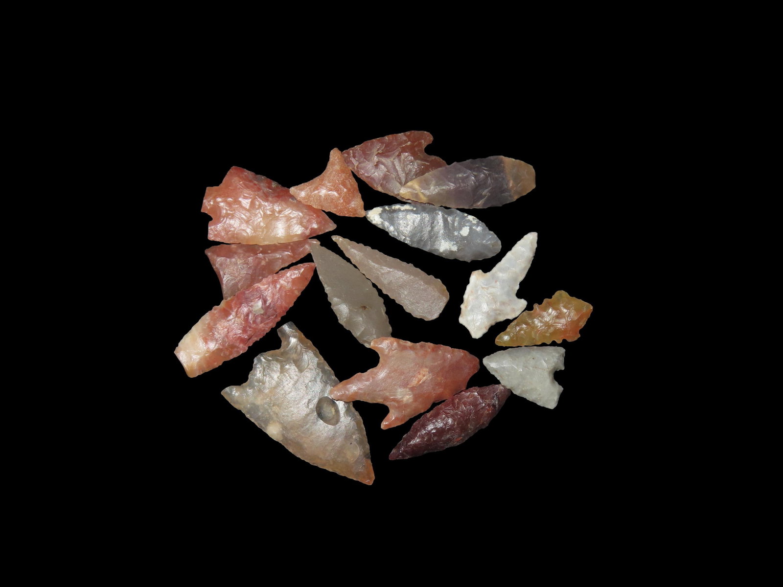 Nice Selection of Neolithic Arrowheads. Found in Nothern Africa: Nice Selection of Neolithic Arrowheads. Found in Nothern Africa
