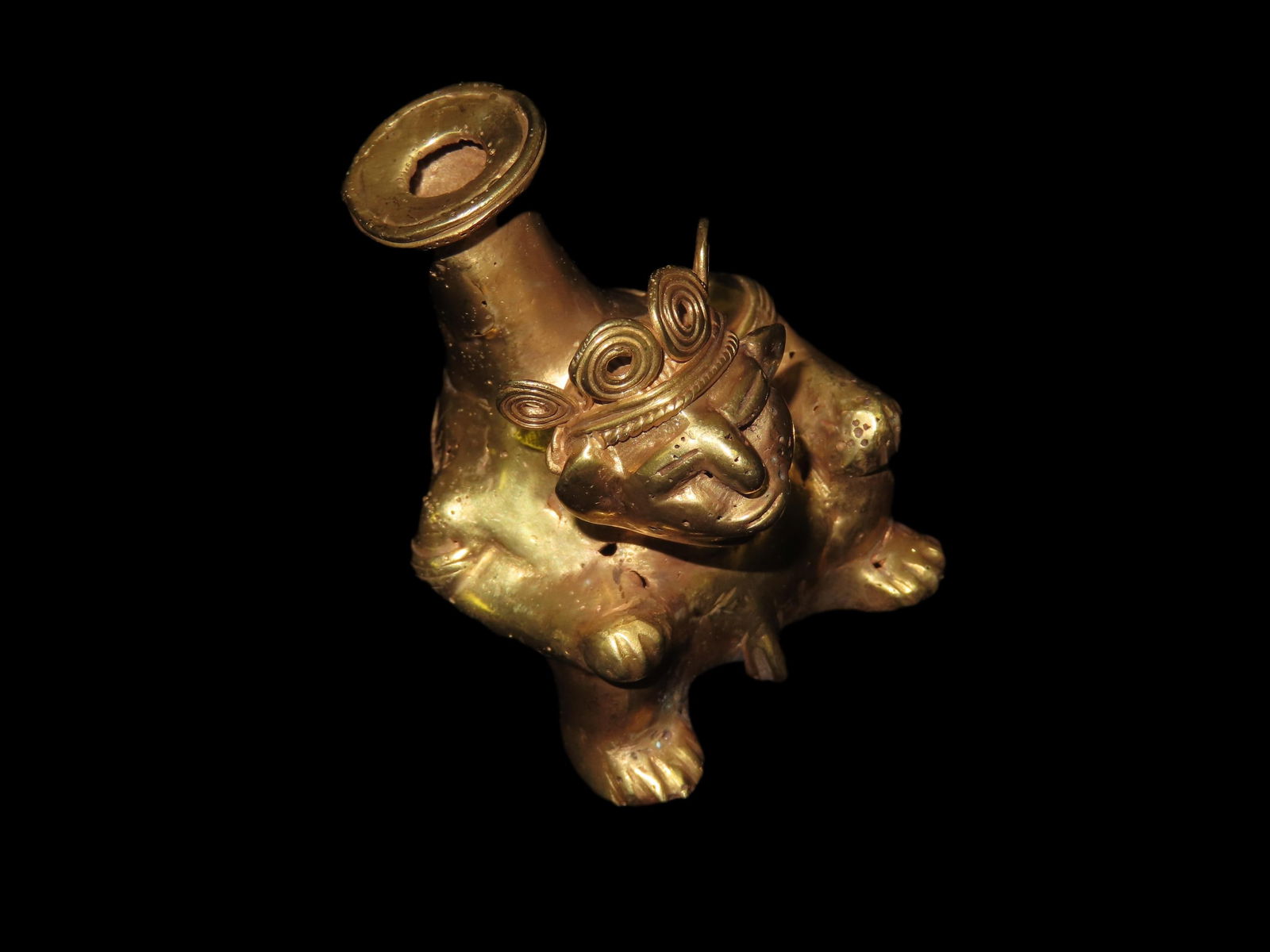 1 3/4" x 2 1/2" Warrior Vial Effigy, Tumbaga a Gold and Copper Mixture, South America. Motley /: 1 3/4" x 2 1/2" Warrior Vial Effigy, Tumbaga a Gold and Copper Mixture, South America. Motley / Leithoff COA