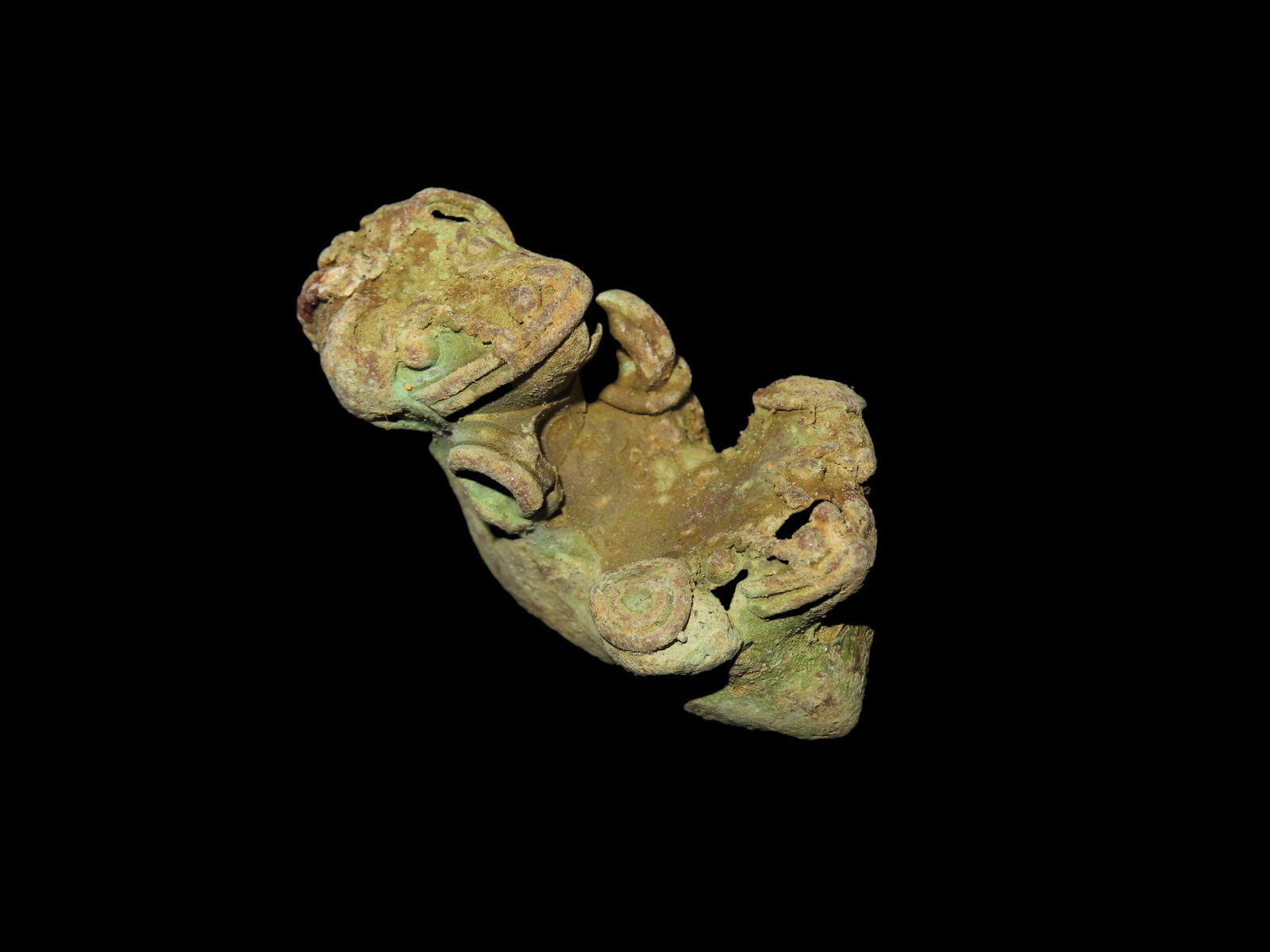 7/8" x 1 11/16" Pre-Columbian Zoomorphic Effigy Pendant, Copper, Central America. Motley / Leithoff: 7/8" x 1 11/16" Pre-Columbian Zoomorphic Effigy Pendant, Copper, Central America. Motley / Leithoff COA