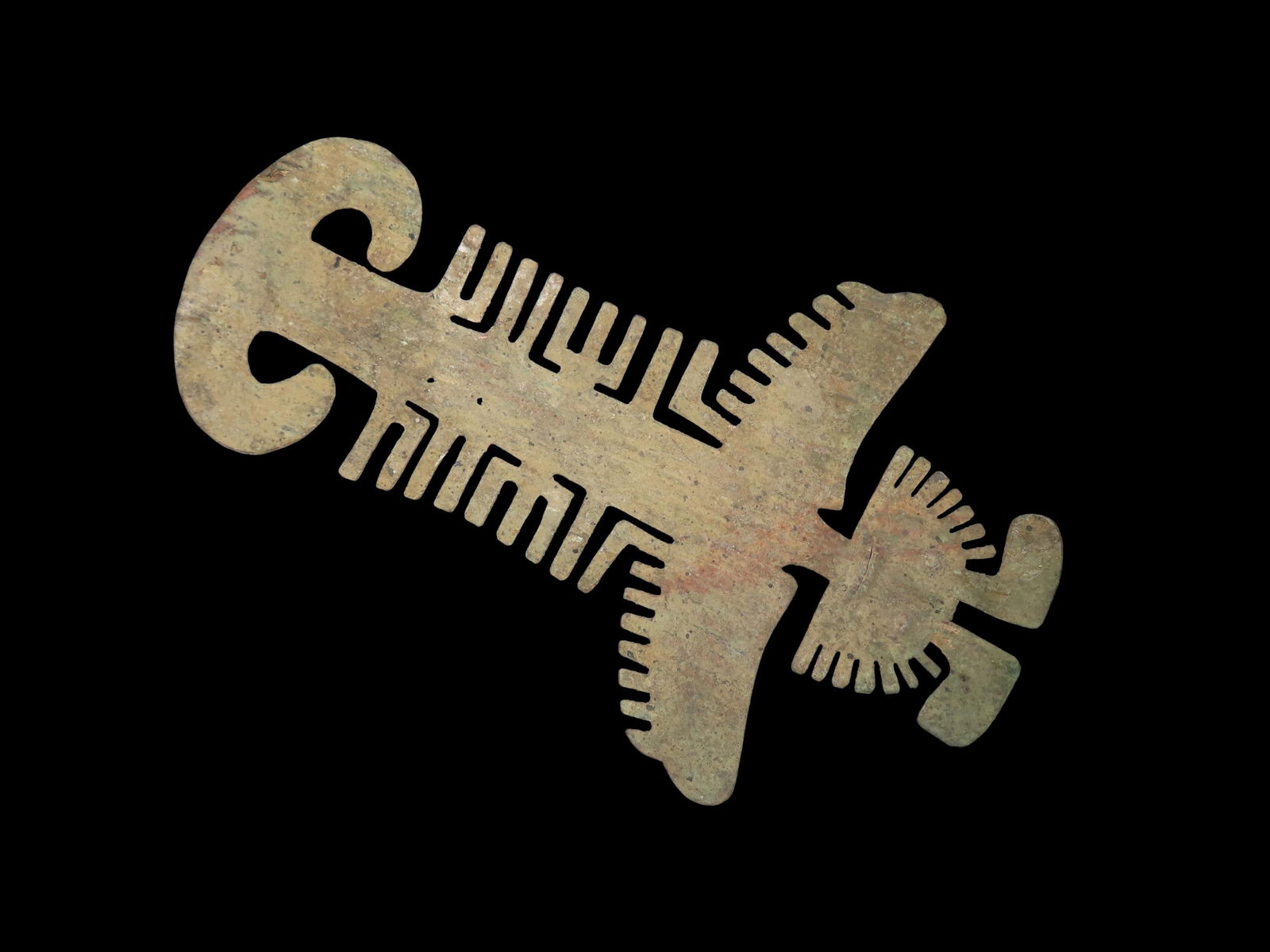 9 3/16" x 5 1/2" Zoomorphic Effigy Tumi, Copper. South America. Motley / Leithoff COA.: 9 3/16" x 5 1/2" Zoomorphic Effigy Tumi, Copper. South America. Motley / Leithoff COA.