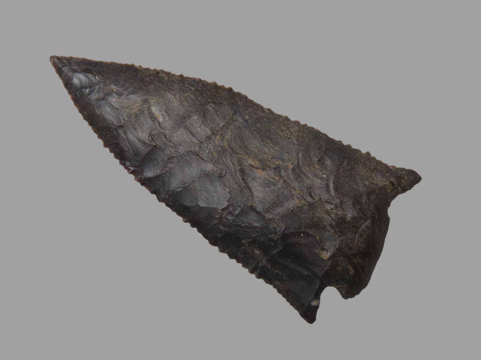 2 5/8" Extra Fine Edgework. Kirk Snap Base. Wayne County, Tennessee. Ex Jerry Dickey (1992). Ex Jim (1 of 5)