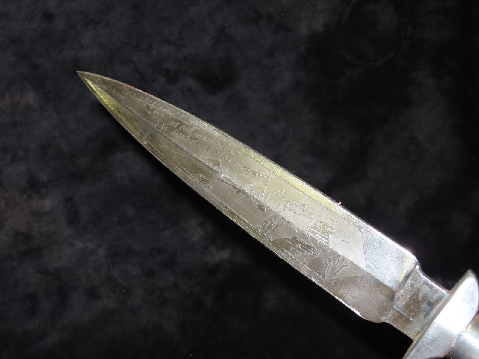 Vintage Eagle Head Knife with Leather Sheath. - 6