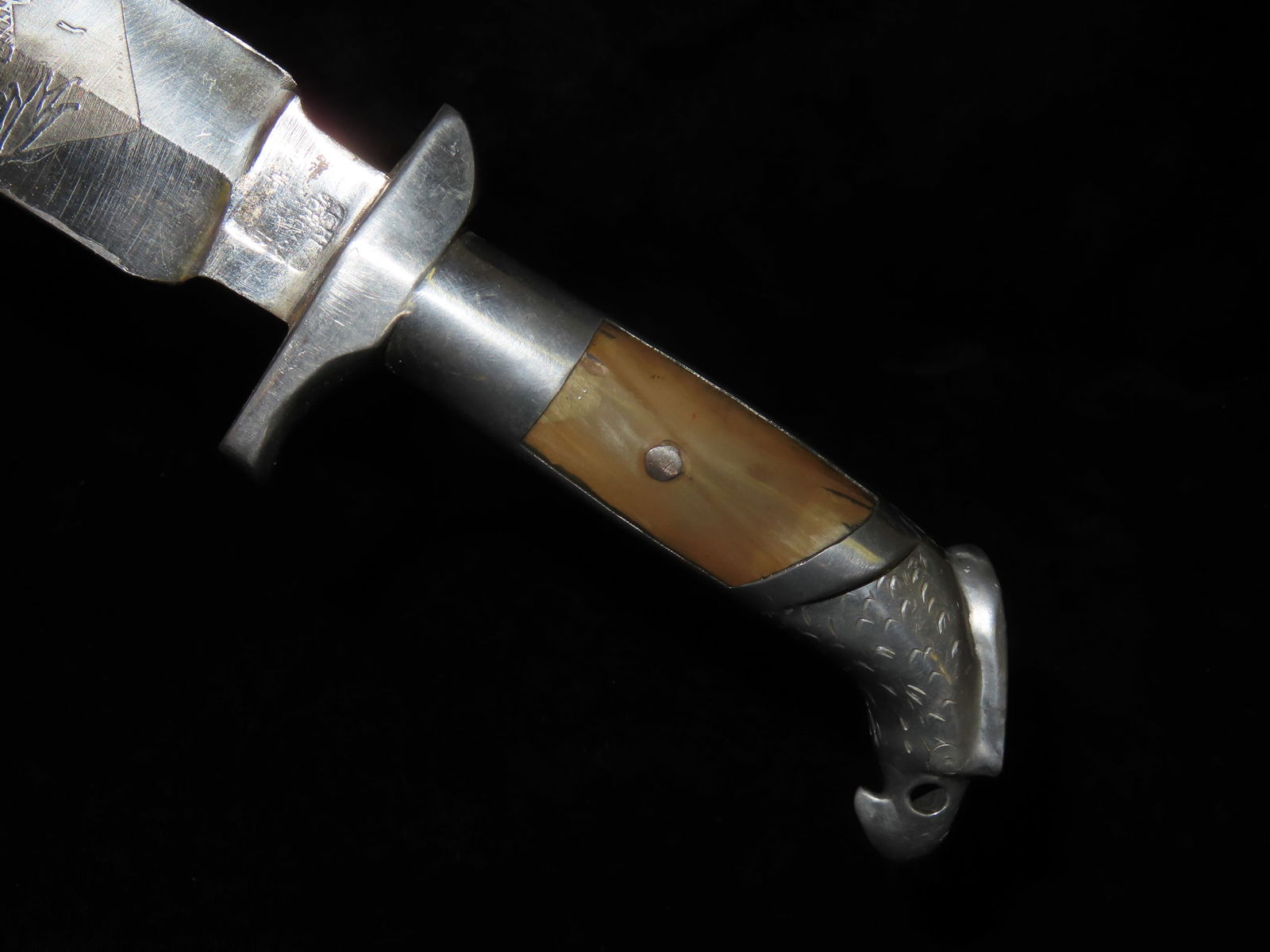 Vintage Eagle Head Knife with Leather Sheath. - 7