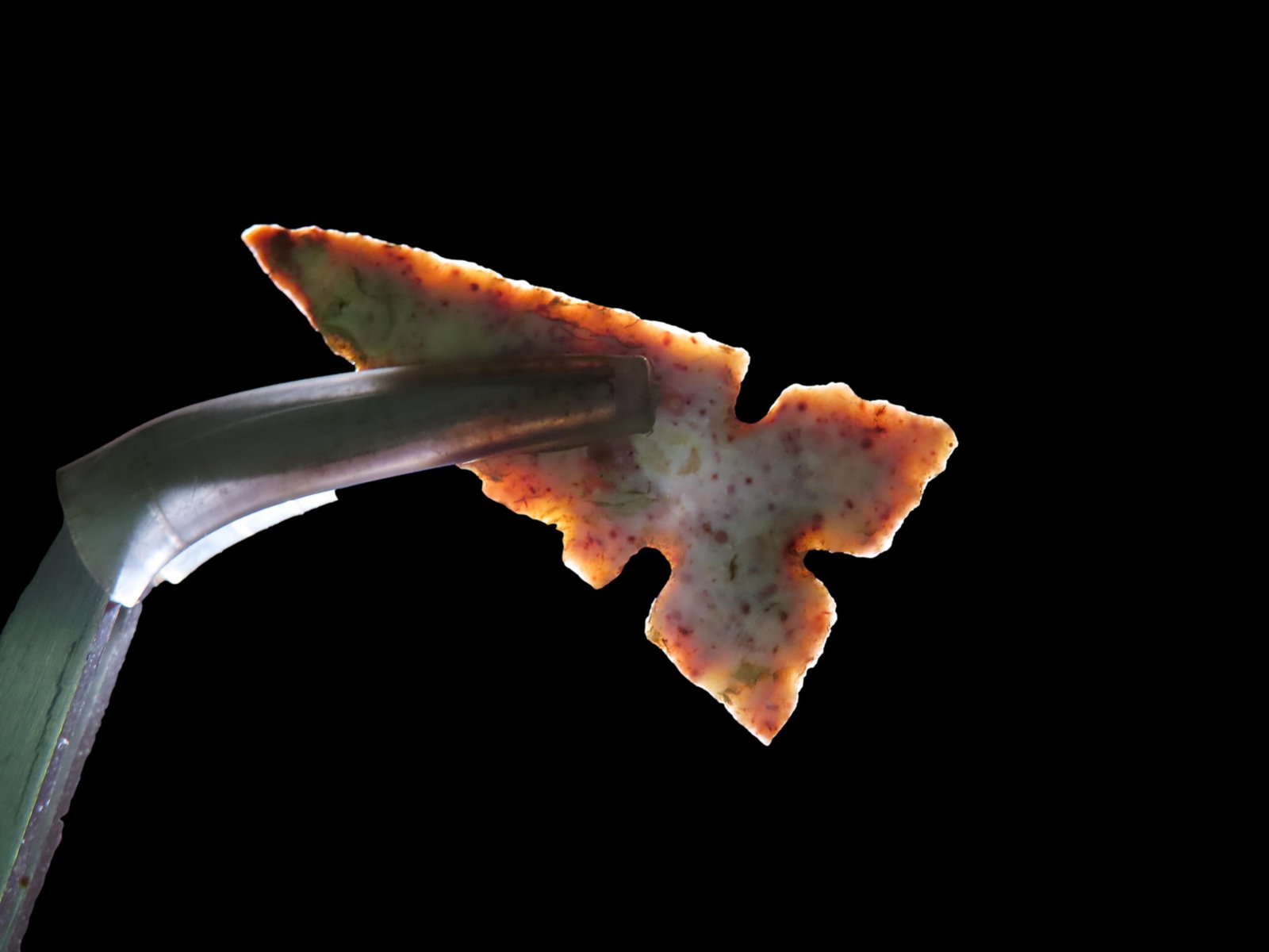 1 1/4" Tri Notched Cahokia Point. St. Clair County, Illinois.: 1 1/4" Tri Notched Cahokia Point. St. Clair County, Illinois.