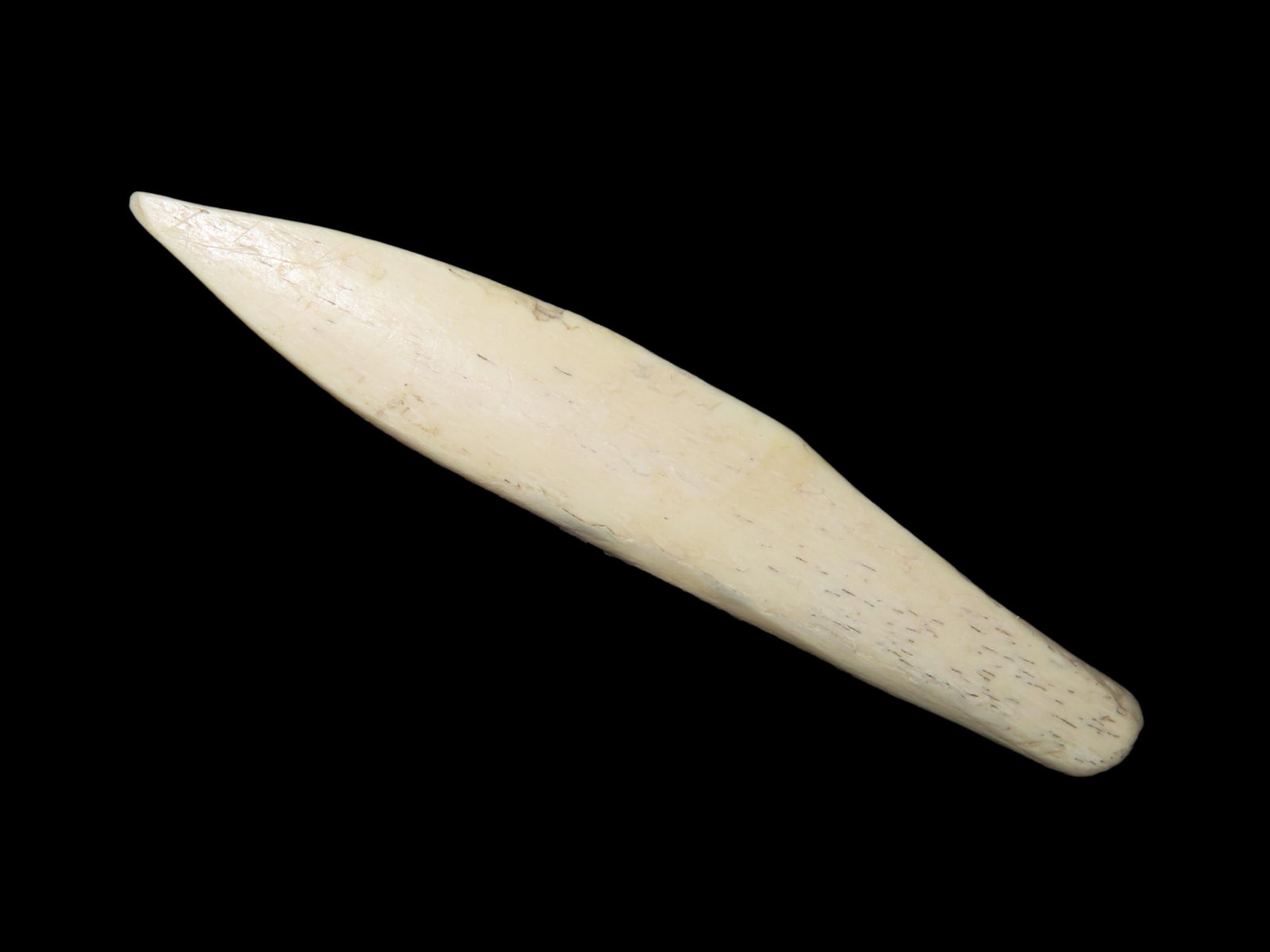 3 1/8" Bone Awl. Mandan/Arikria Culture. Morton County, North Dakota. Ex Jerry Dickey.: 3 1/8" Bone Awl. Mandan/Arikria Culture. Morton County, North Dakota. Ex Jerry Dickey.