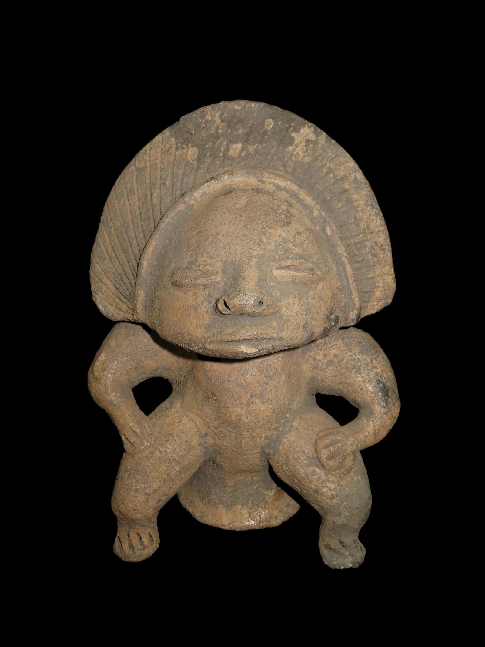 8" Pre-Columbain Pottery. Mesoamerican Figure.: 8" Pre-Columbain Pottery. Mesoamerican Figure.