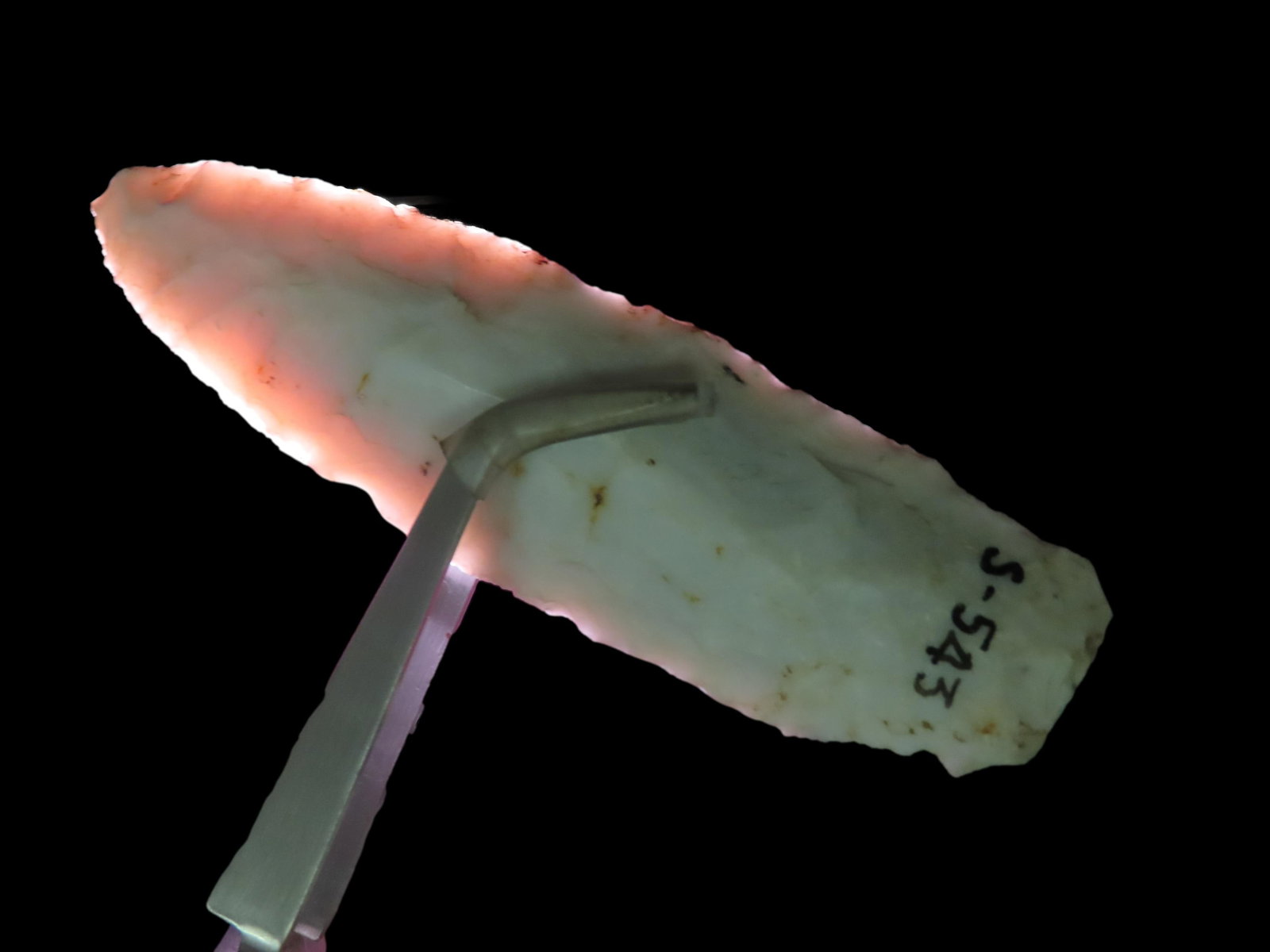 4 1/4" Archaic Lancilite Point. Pike county, Illinois. Found by Daniel White.: 4 1/4" Archaic Lancilite Point. Pike county, Illinois. Found by Daniel White.