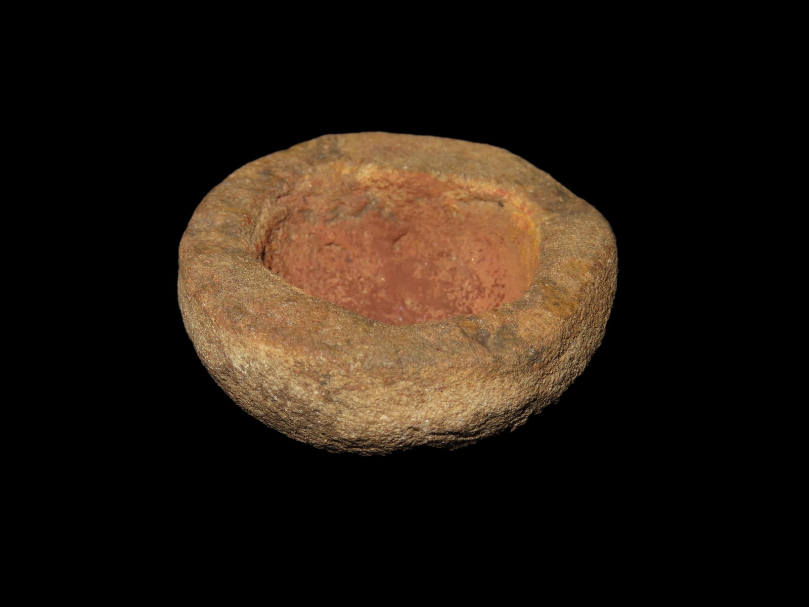 1 5/8" Paint Cup with Red Pigment. San Juan County, New Mexico.: 1 5/8" Paint Cup with Red Pigment. San Juan County, New Mexico.