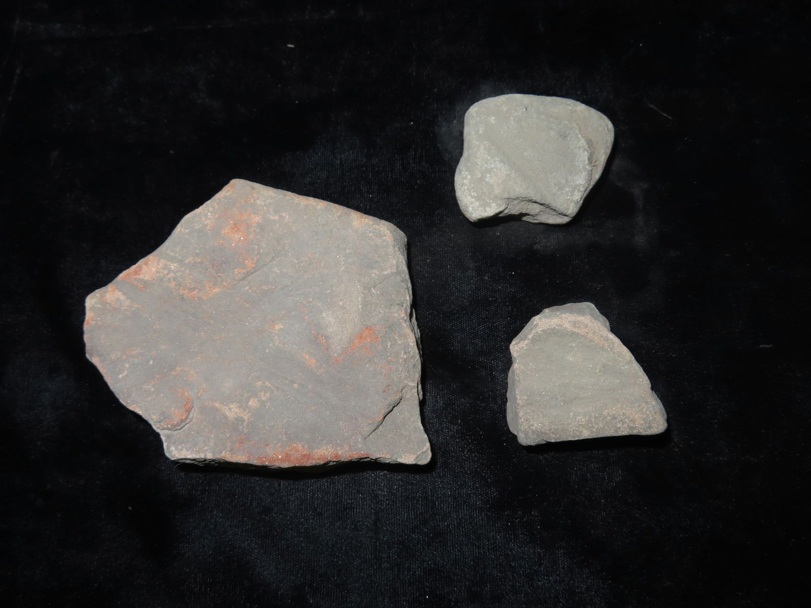 Set of 3 Sandstone Abraiding Tools And Arrow Shaft Straighteners Mississippi County Arkansas: Set of 3 Sandstone Abraiding Tools And Arrow Shaft Straighteners Mississippi County Arkansas