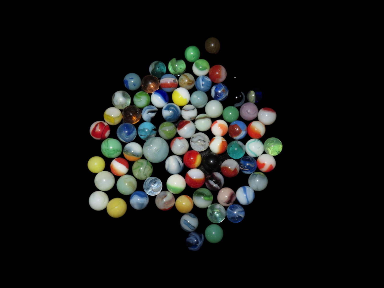 Nice Collection of Antique Marbles, Found in Hannibal, Missouri: Nice Collection of Antique Marbles, Found in Hannibal, Missouri