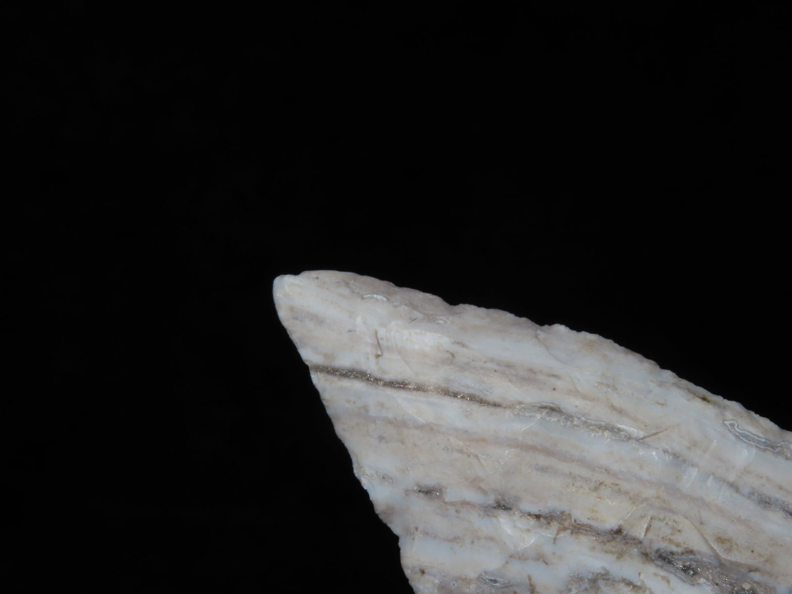 Colorful 3 3/8" Etley, Phelps Co. Missouri. Made from a beautiful striped Mozarkite. Nicely Flaked - 5