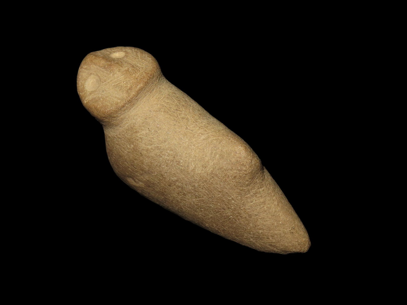 Incredible Owl Effigy Pipe, Massac Co. Illinois. Motley COA. Highly stylized example depicting an: Incredible Owl Effigy Pipe, Massac Co. Illinois. Motley COA. Highly stylized example depicting an Owl, nice polish and great patina. Very nice rare artifact!