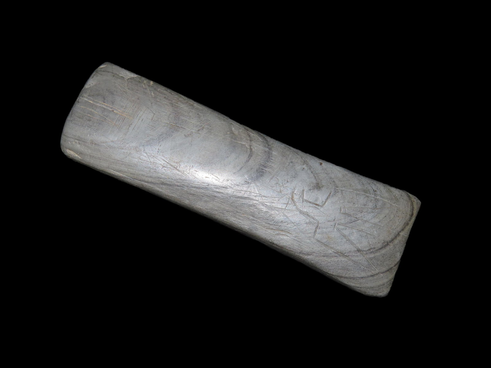 Rare Engraved Cahokia Tablet, St. Clair Co. Illinois. Motley COA. Has a Bird or Birdman nicely: Rare Engraved Cahokia Tablet, St. Clair Co. Illinois. Motley COA. Has a Bird or Birdman nicely carved on one side. Nice piece of Banded Slate with great vivid Banding, amazing polish. Nice rare artifa