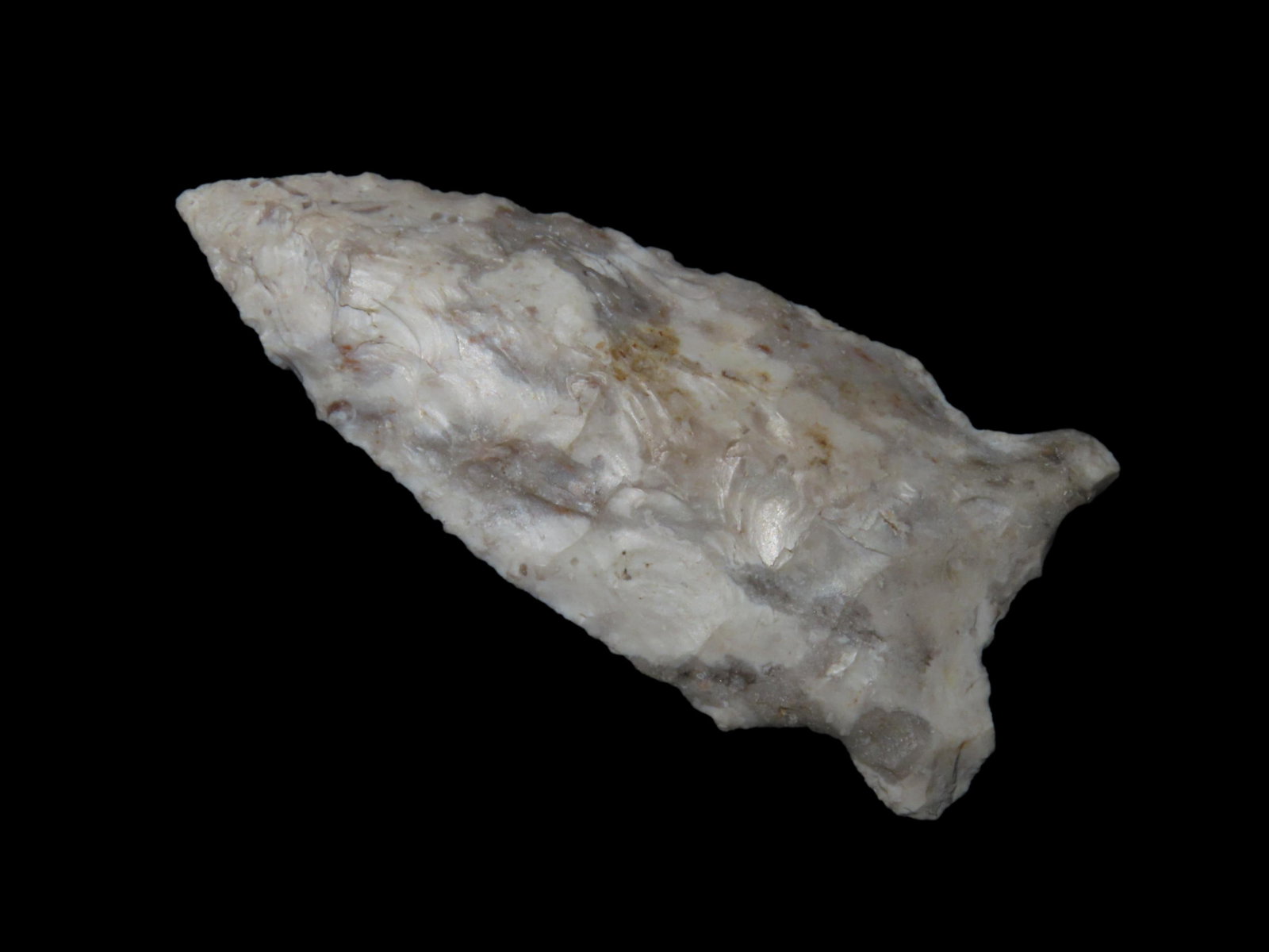 2 5/8" Colorful hickory Ridge, Cole Co. Missouri. Very well flaked out of a nicely patinated piece: 2 5/8" Colorful hickory Ridge, Cole Co. Missouri. Very well flaked out of a nicely patinated piece of Mozarkite with great color.