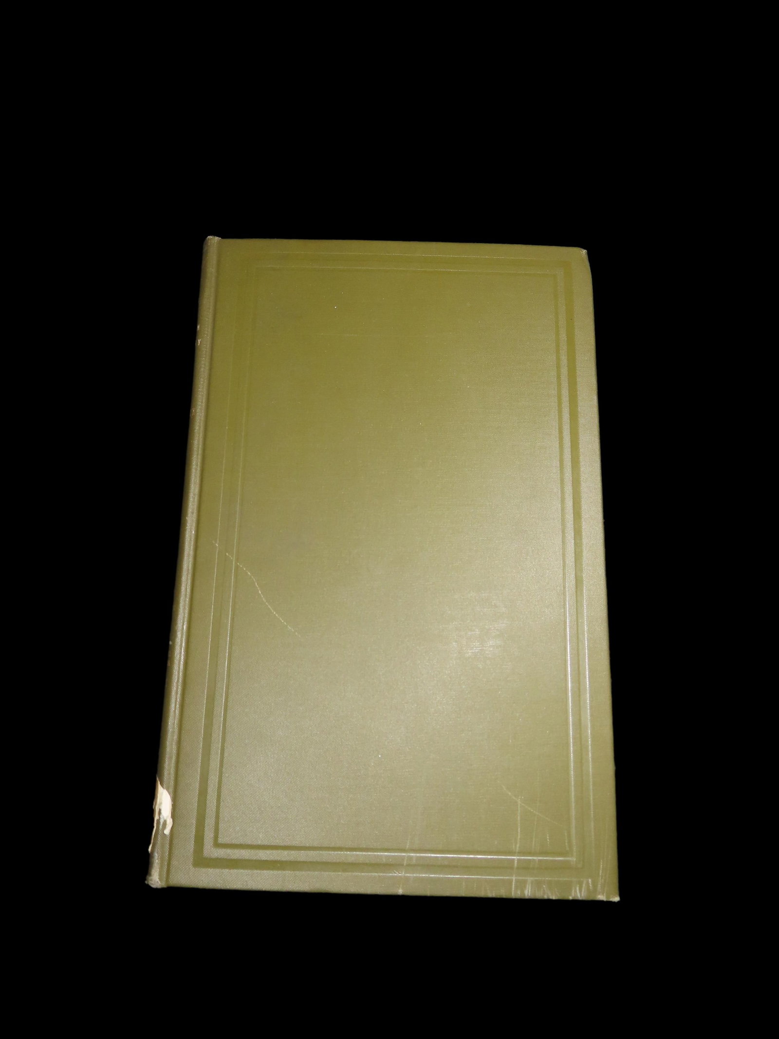 Rare 1927 First Edition: Burials of the Algonquian, Siouan and Caddoan Tribes West of the: Rare 1927 First Edition: Burials of the Algonquian, Siouan and Caddoan Tribes West of the Mississippi. Hardback, 125+ Pages with 40 Illustrations. Great Condition