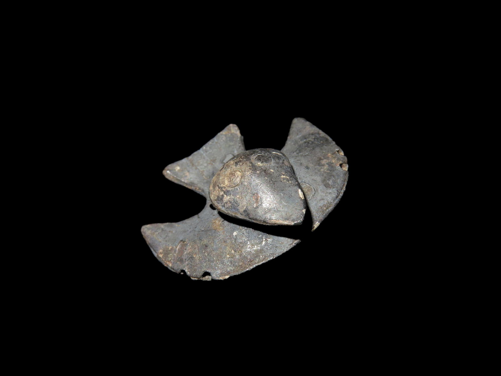Nice Large Pre-Columbian Silver Bird Effigy Pendant from Peru.: Nice Large Pre-Columbian Silver Bird Effigy Pendant from Peru.