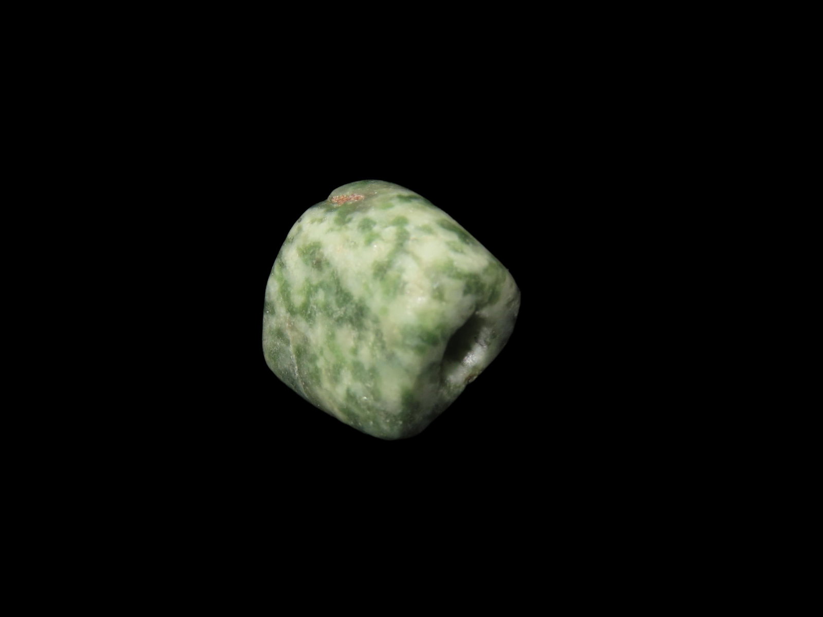 Beautiful Pre-Columbian Mezcala Jade / Jadeite Pendant, Drilled Stone Bead. Meticulously Shaped &: Beautiful Pre-Columbian Mezcala Jade / Jadeite Pendant, Drilled Stone Bead. Meticulously Shaped & Heavily Polished with Outstanding Color.
