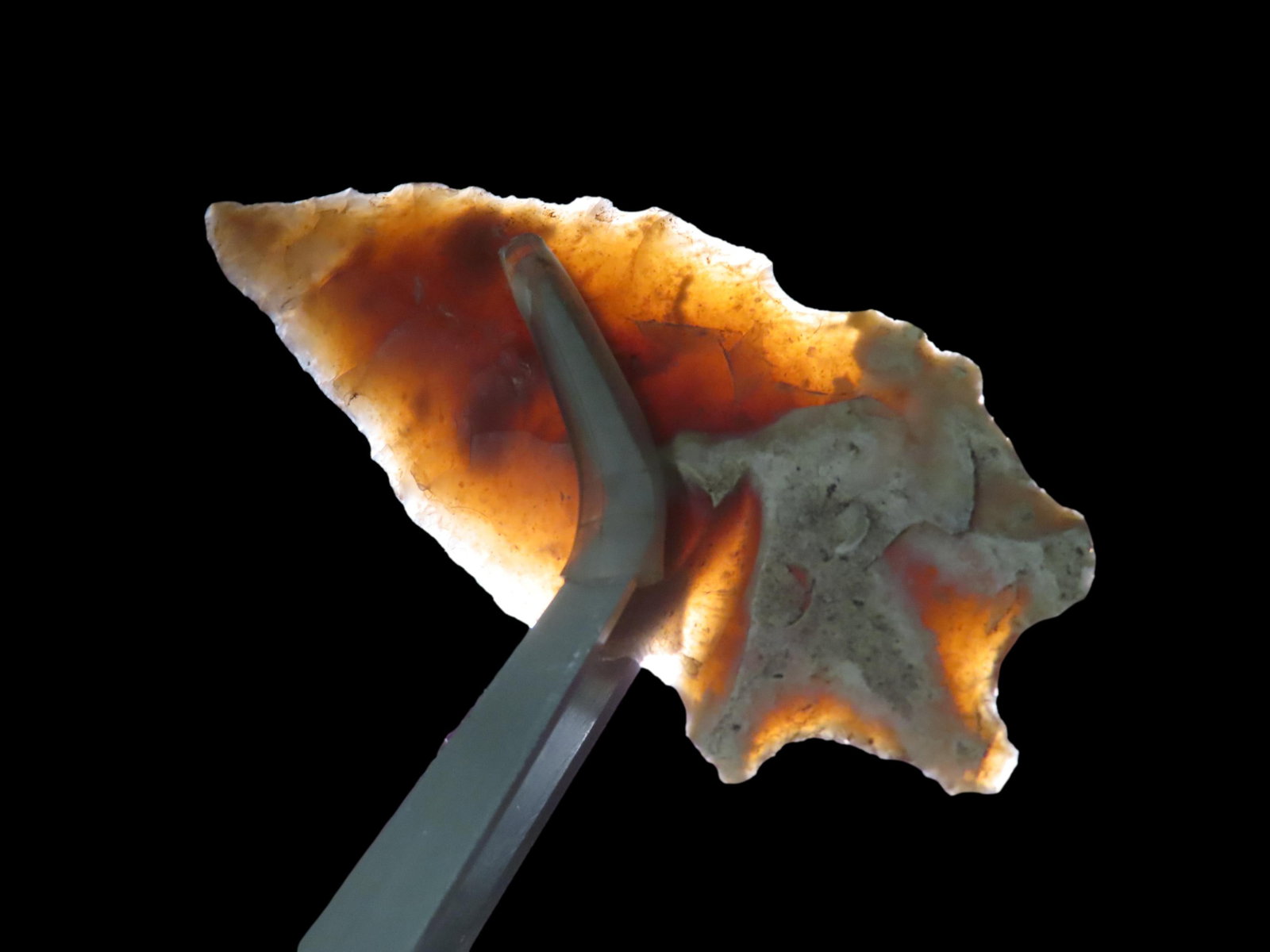 Highly Translucent 2 3/4" Jetta / Uvlade found in Travis County Texas. Indian Arrowhead, Artifact.: Highly Translucent 2 3/4" Jetta / Uvlade found in Travis County Texas. Indian Arrowhead, Artifact.