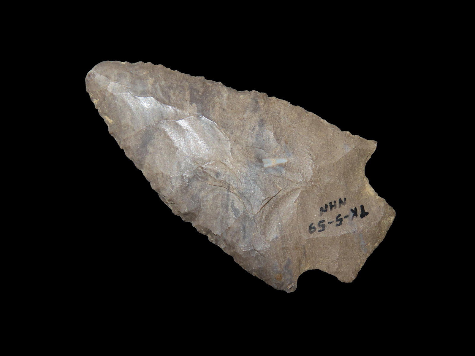 Finely Flaked 2 1/2" Benton found in Marshall County Kentucky. Well patinated and very nicely made: Finely Flaked 2 1/2" Benton found in Marshall County Kentucky. Well patinated and very nicely made example!