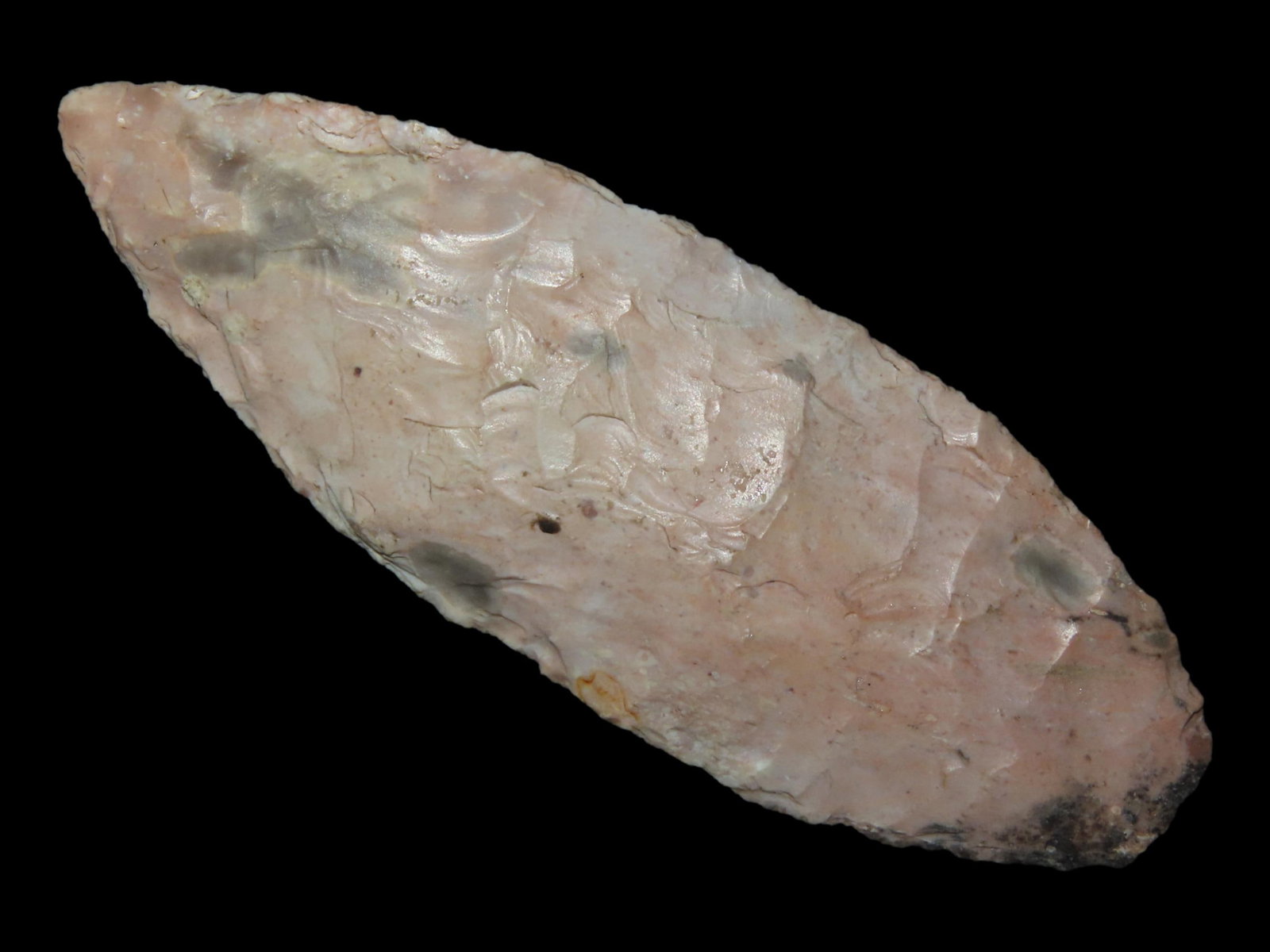 2 13/16" x 15/16" Angostura, Heat Treated Burlington Chert, Milan, Missouri, Keele COA: 2 13/16" x 15/16" Angostura, Heat Treated Burlington Chert, Milan, Missouri, Keele COA