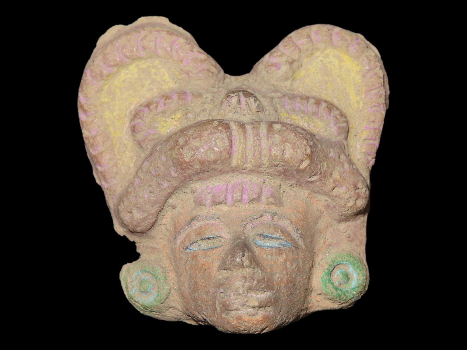 2 5/8" x 2 5/8" Highly Detailed Pre-Columbian Pottery Face Effigy: 2 5/8" x 2 5/8" Highly Detailed Pre-Columbian Pottery Face Effigy