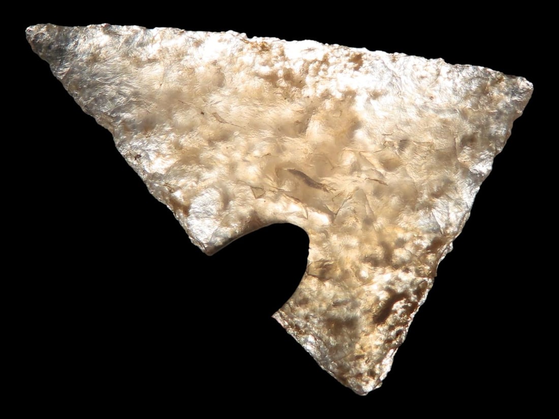 1" Agate Chalcedony Triangle, Found in North Dakota, Acquired from Jerry Dickey: 1" Agate Chalcedony Triangle, Found in North Dakota, Acquired from Jerry Dickey