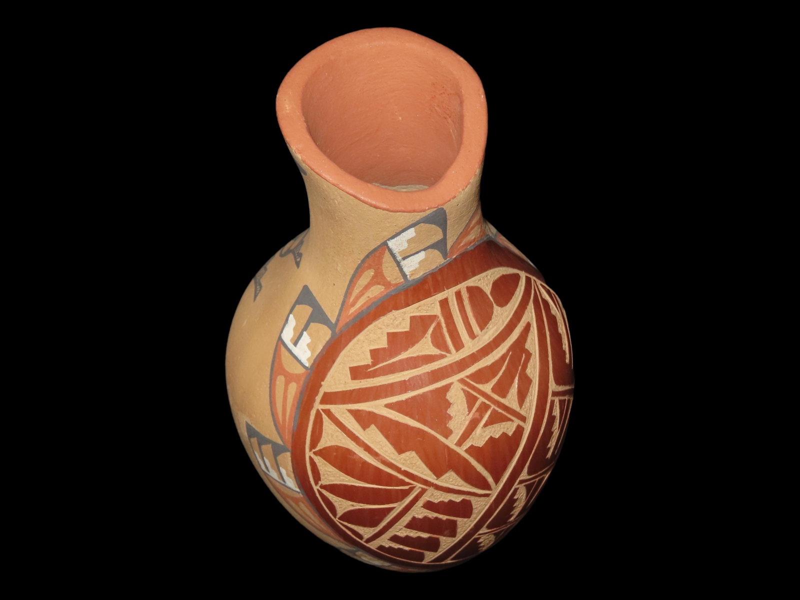 6 1/4" Contemporary Native American Pottery w/ Signature on Base (1 of 7)