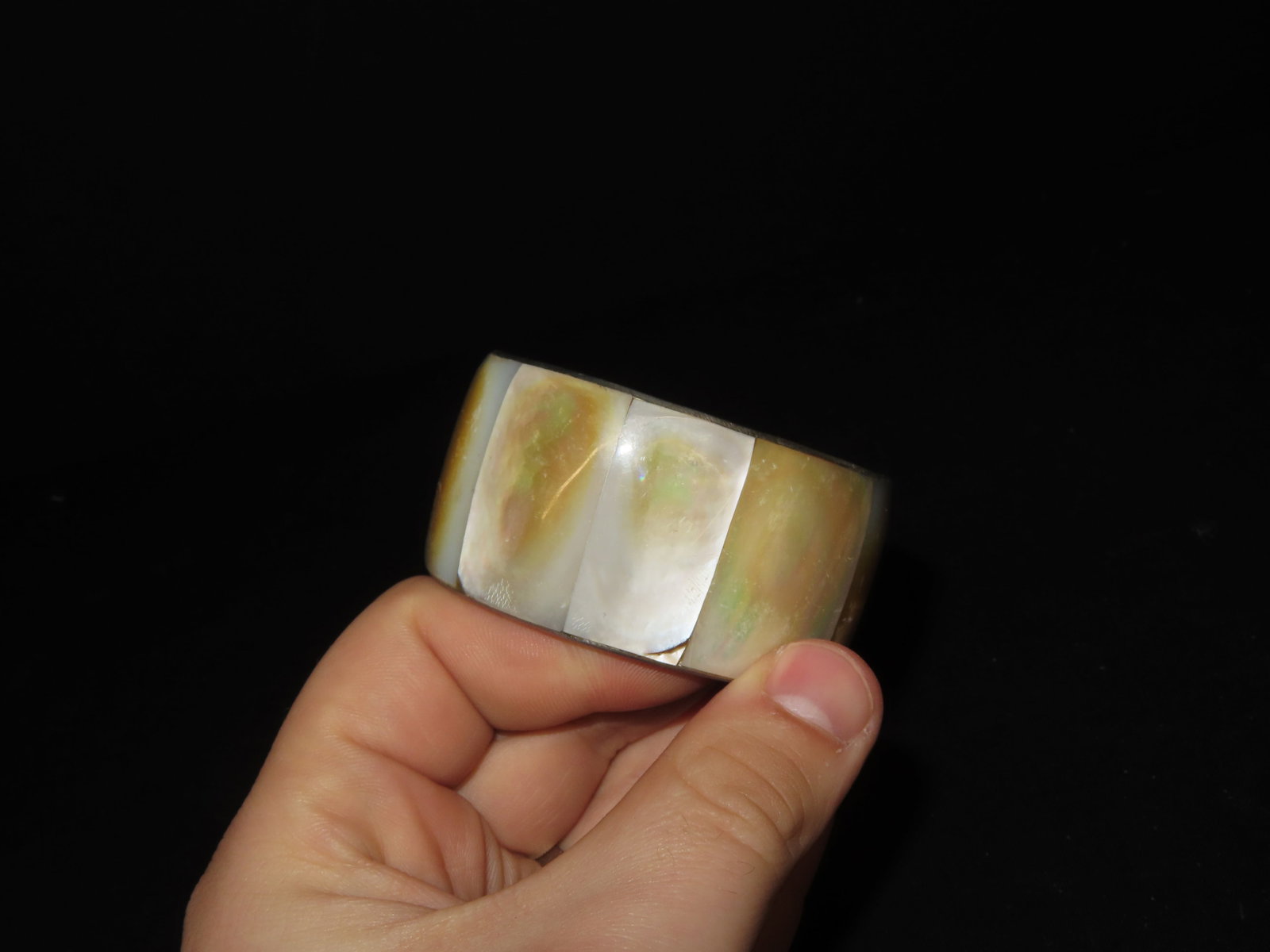 Gorgeous Abalone Shell Cuff Bracelet - 2