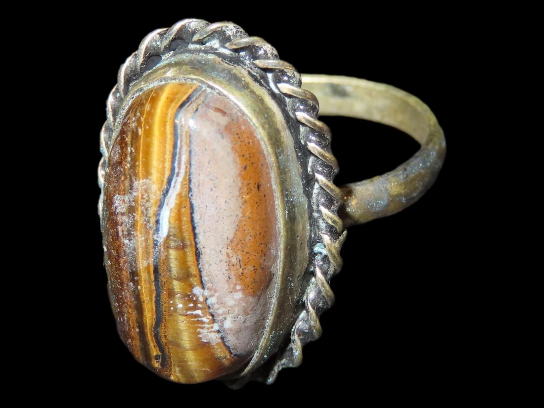 Size 8 Tiger Eye Oval Vintage Ring (1 of 5)