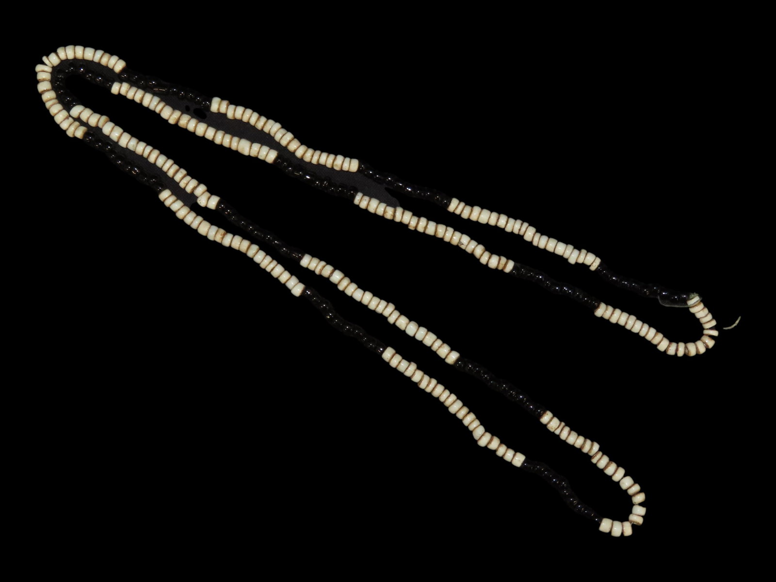 White and Black Bead Strand of Historic Beads Found in Iowa: White and Black Bead Strand of Historic Beads Found in Iowa