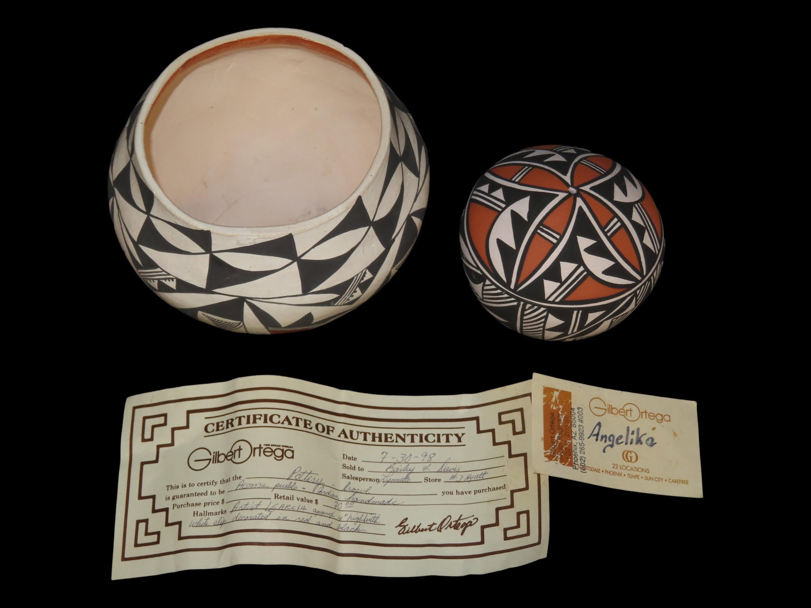 Lot of 2 Southwest Pots, One Signed on Bottom (1 of 8)