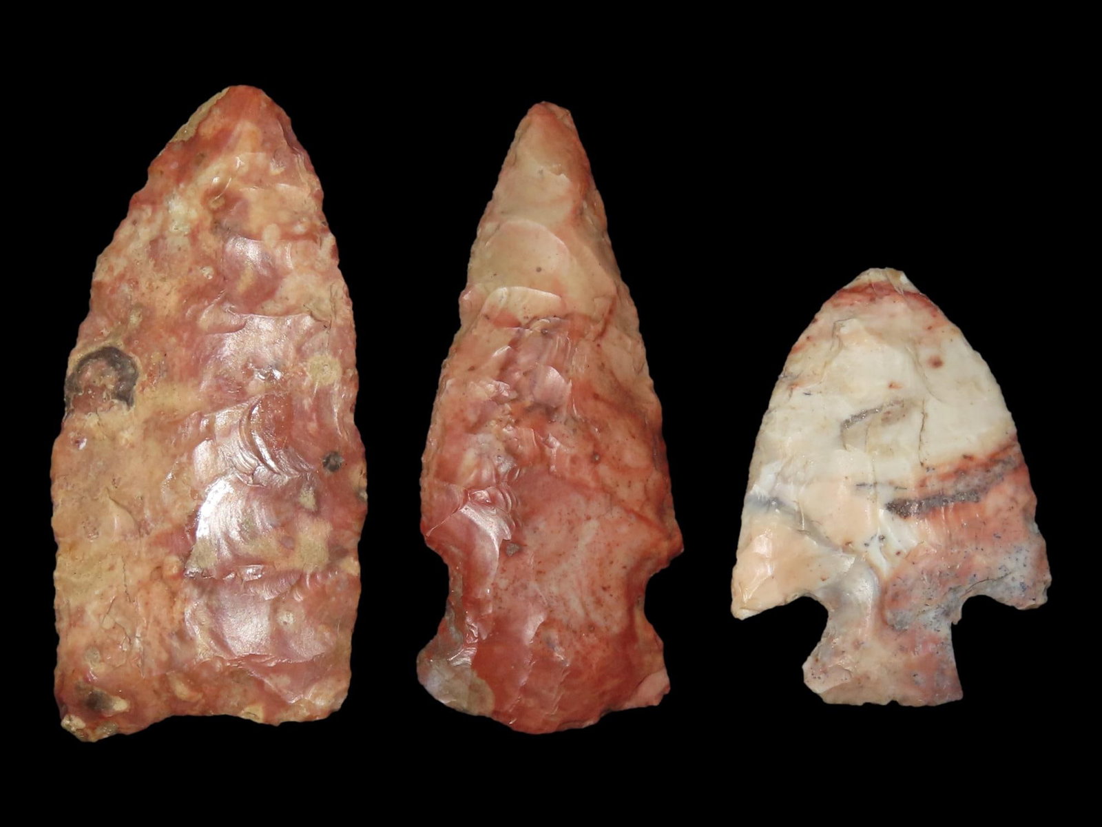 Grouping of 3 Arrowheads, Woodland Gibson and Misc. Pts. (1 of 9)