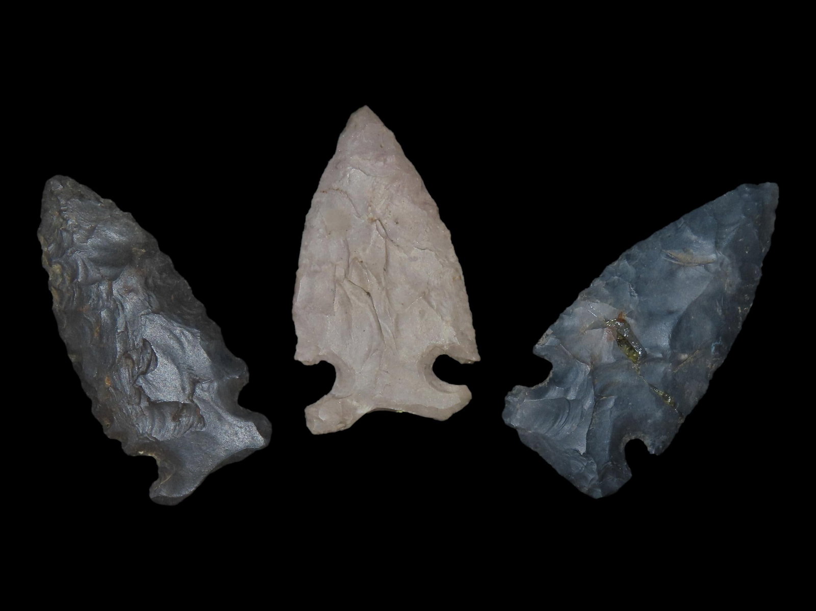 Grouping of 3 Big Sandy Points, Ohio (one broken and glued) (1 of 5)