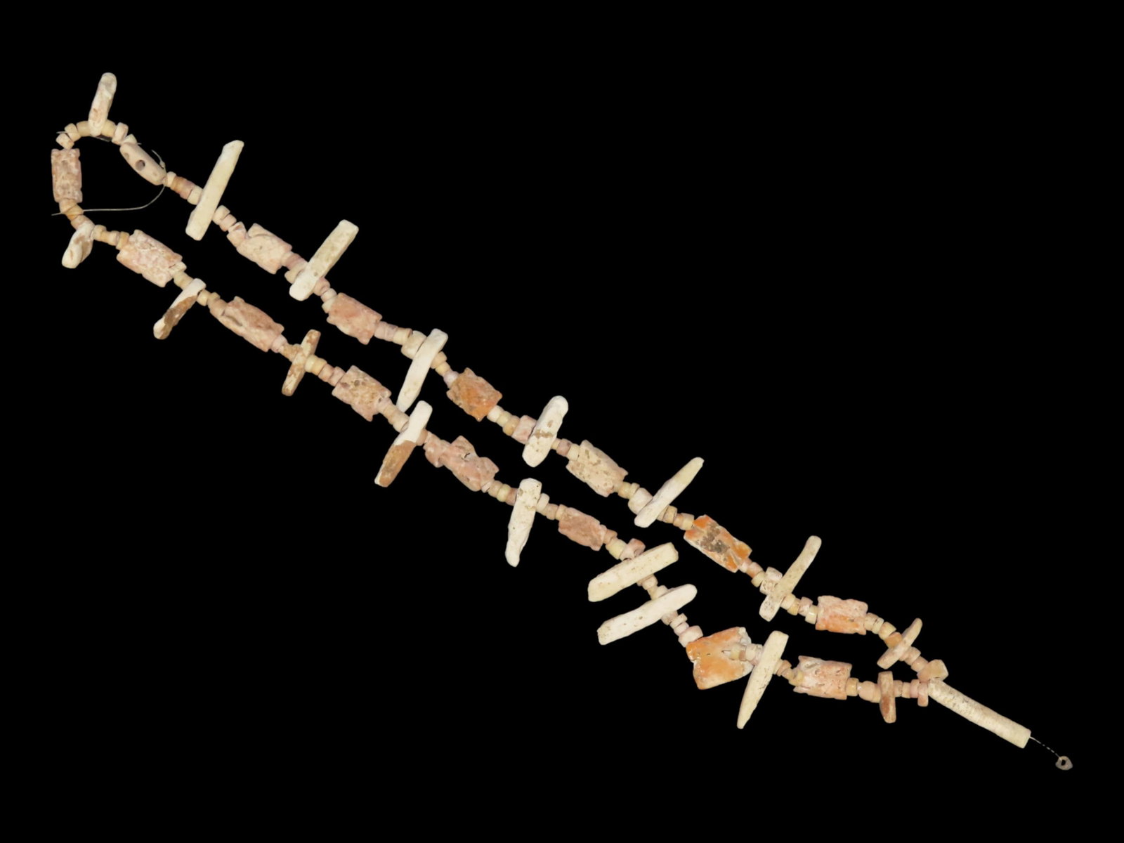 10 3/4?? Pre-Columbian Sponge Shell and Shell Necklace with Effigy Beads and Obsidian Round Center (1 of 9)