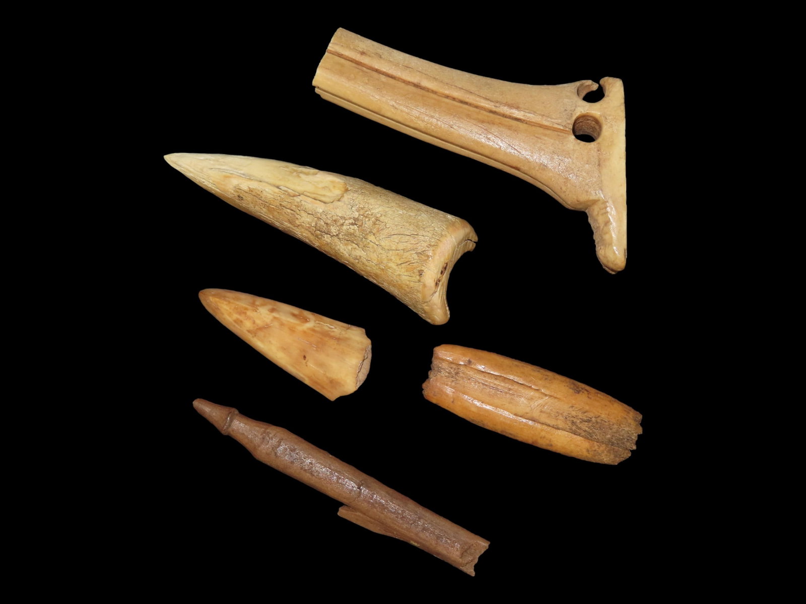 Eskimo Lot of Artifacts/Tools from Bering Sea, Alaska (1 of 17)