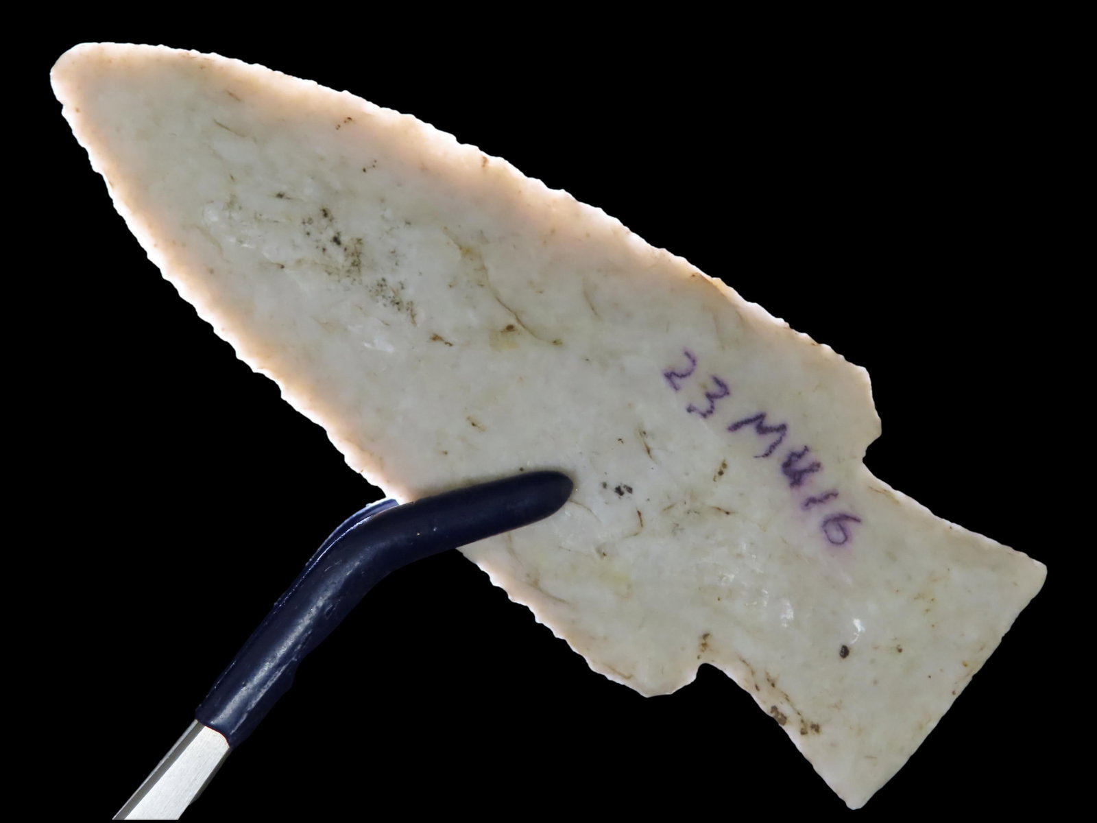 3 3/4" Hardin, Found at Burr Mound Site, Site 23-MU-16, Moniteau County, Missouri (1 of 9)