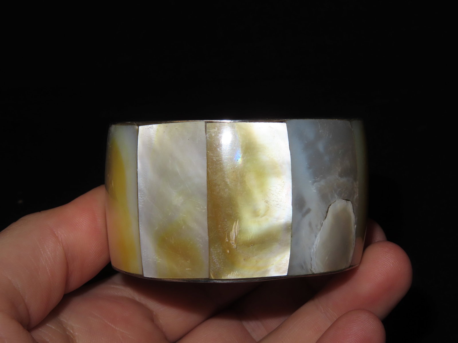 Gorgeous Abalone Shell Cuff Bracelet - 2