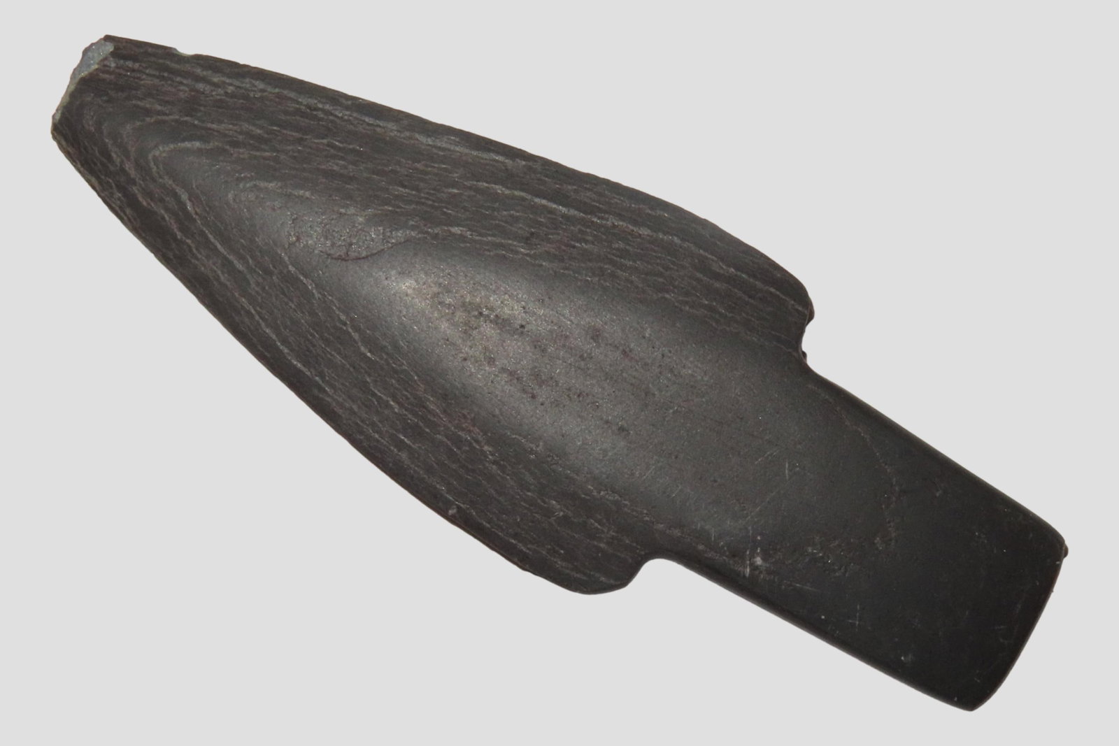 Amazing 3 7/8" Red Paint Culture Slate Spear found in Wayne County Pennsylvania: Amazing 3 7/8" Red Paint Culture Slate Spear found in Wayne County Pennsylvania