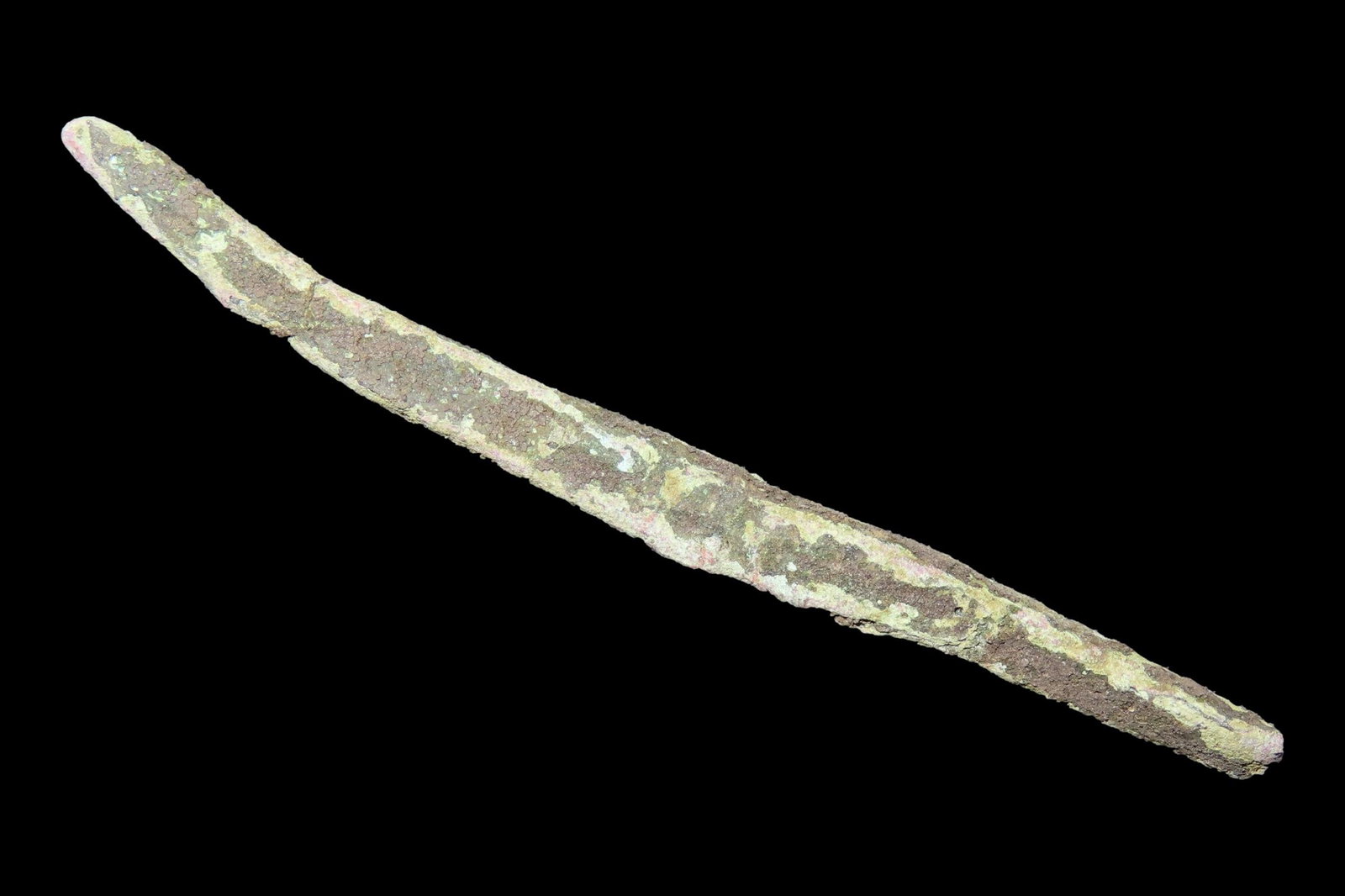 2 7/16" OCC Copper Awl / Pin found in Michigan. Squared sides and heavy patination.: 2 7/16" OCC Copper Awl / Pin found in Michigan. Squared sides and heavy patination.