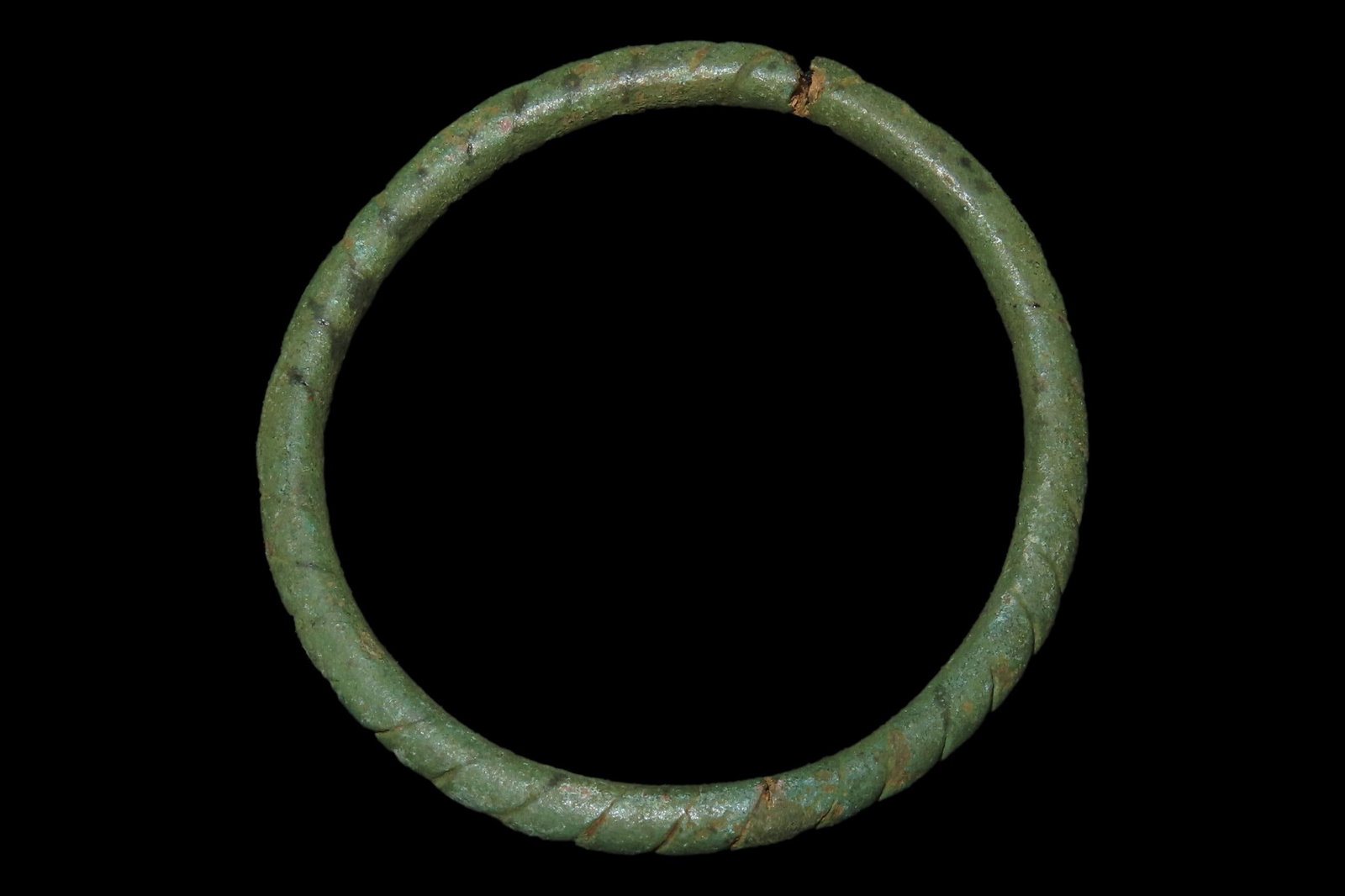 3" Ancient Roman Copper / Bronze Engraved Bracelet, nicely designed and well patinated example. (1 of 5)